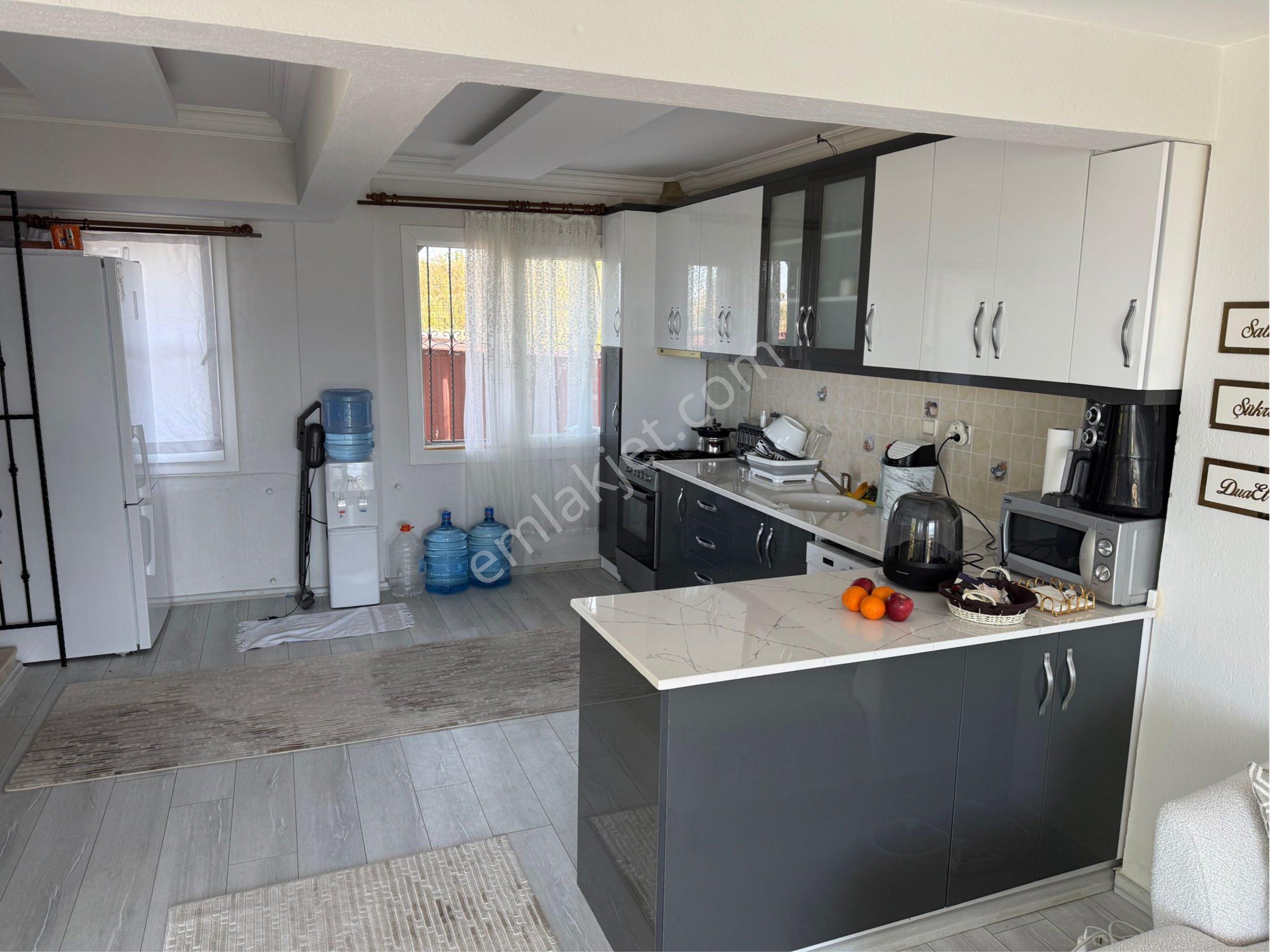 Soğucakta Deniz Manzaralı Özel Havuzlu Müstakil Villa - Görsel 2