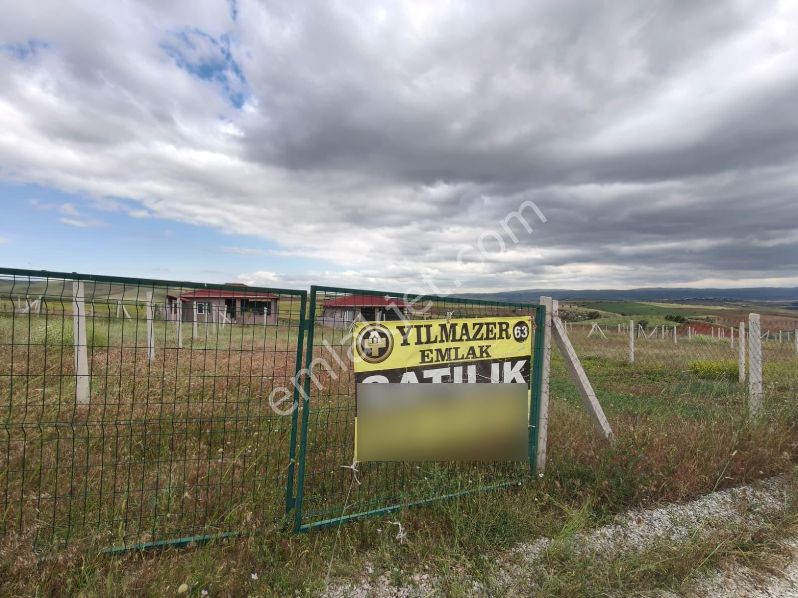 Yılmazer'den Aydıncık Mah. 250 M2 Tel Örgülü Bahçe Konumu Güzel!