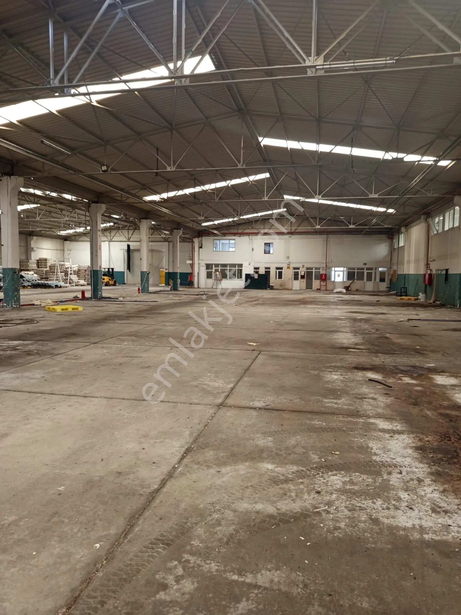 *organize Sanayi *fabrika* 17598m2 Arsa 6123m2 Kapalı 1500m2 Sundurma *3,800,000usd 365m2 İdari Bina