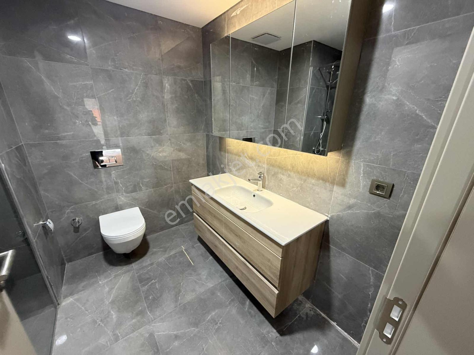 F-l Emlaktan Bulgurlu Yeni Altınköy-2 Sitesi 5.kat Önü Açık - Görsel 25