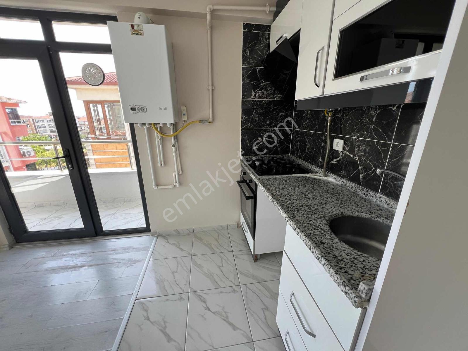 Çobançeşmede Kullanışlı 2+1 Kiralık Daire - Görsel 9