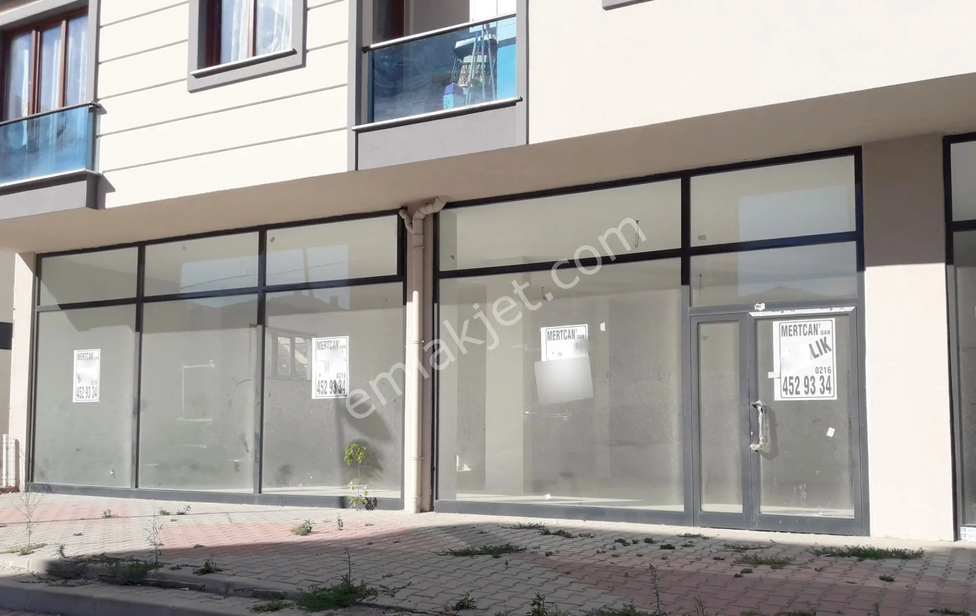 Mertcan'dan Şeyhli Mah. Cadde Üzeri İskanlı Giriş Kat Dükkan