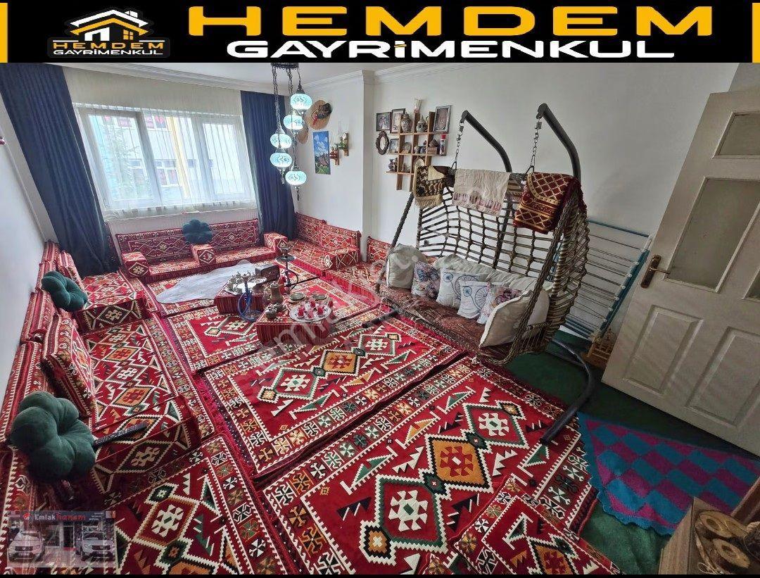 Hemdem Gayrimenkul'den Alsancak'ta Ön Cephe Dublex 6+2 Satılık Daire