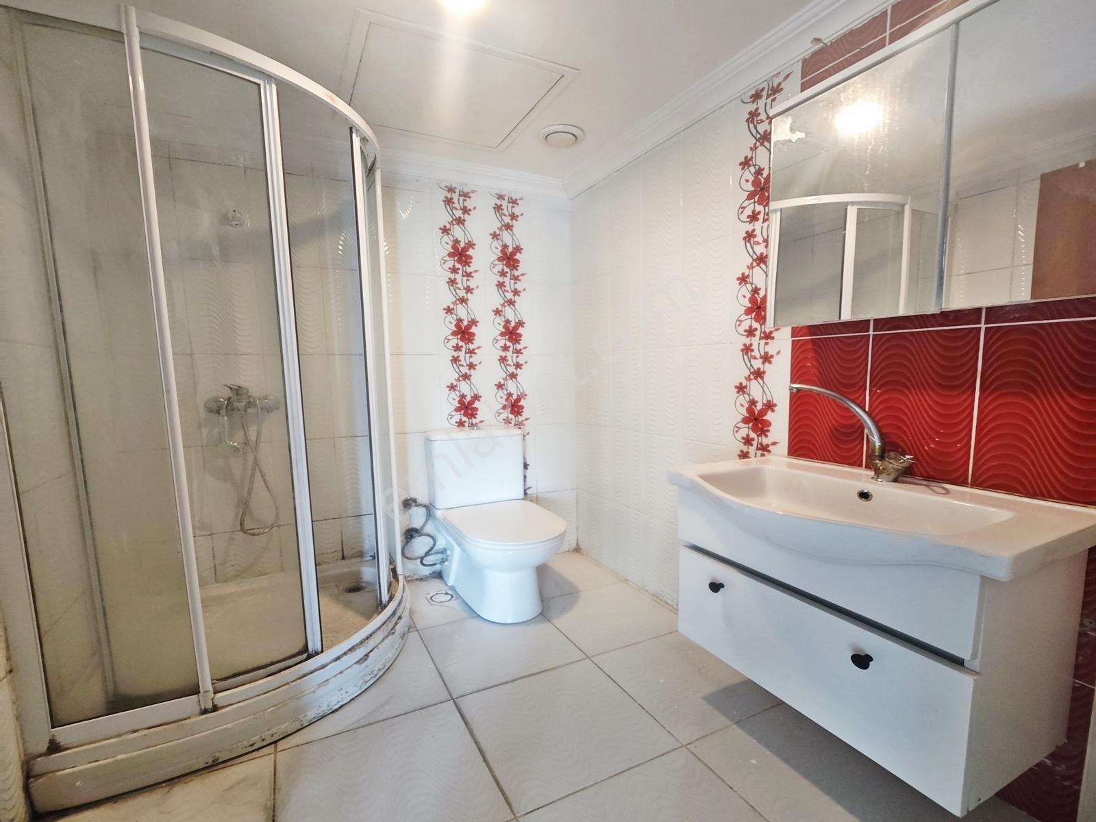 Beylikdüzü Site İçinde Metrobüse Yakın Acil Satılık 3+1 Daire !! - Görsel 18
