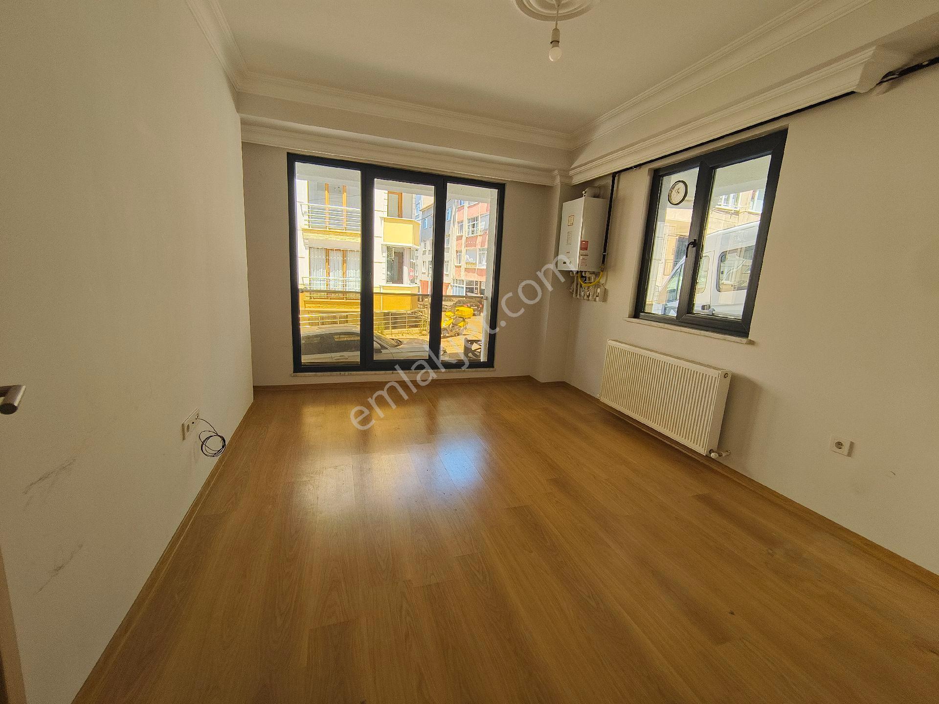 Güneyden Temiz 2+1.80m2 Açık Mutfaklı Ara Kat Daire
