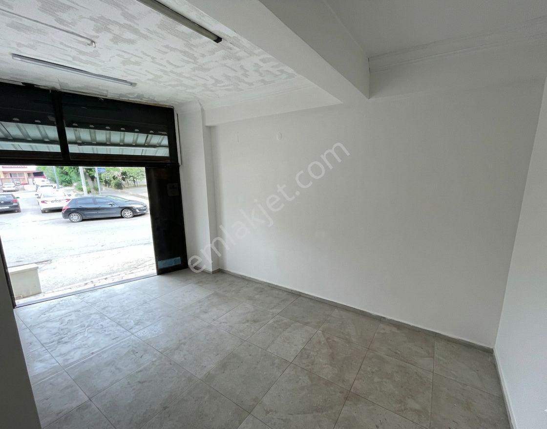 Bayraklı Manavkuyu Merkezi Konumda Kiralık Dükkan - Görsel 5