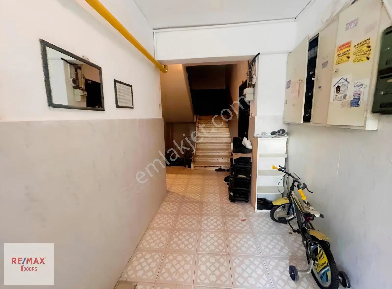 Varlık Mahallesi Merkezi Konumda Uygun Fiyatlı Satılık Daire - Görsel 14