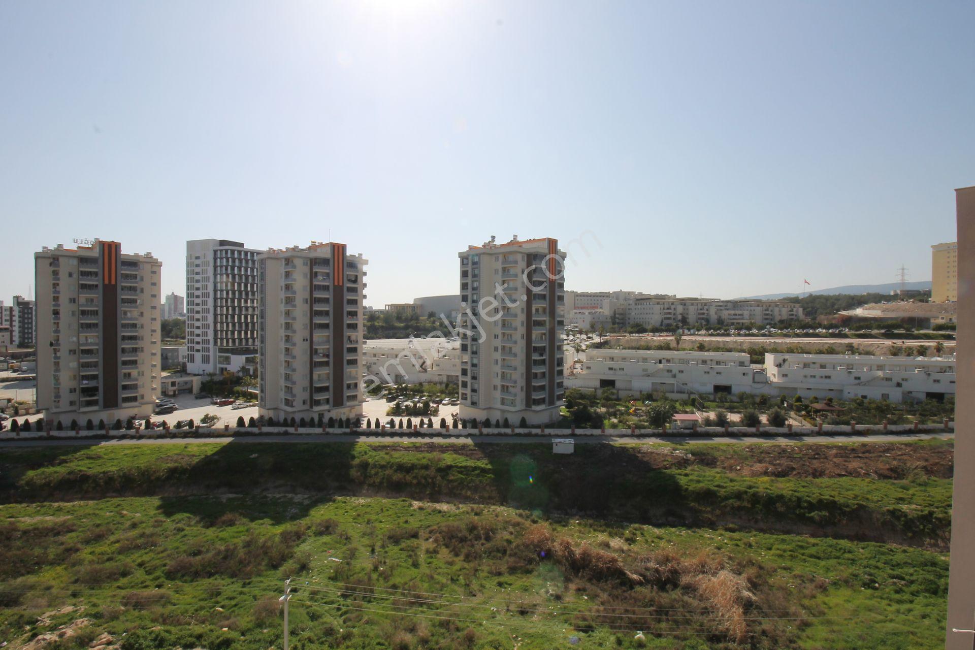 Retro’dan Tıp Fakültesi Yürüyüş Mesafesinde Olacağınız Kiralık 2+1 - Görsel 18