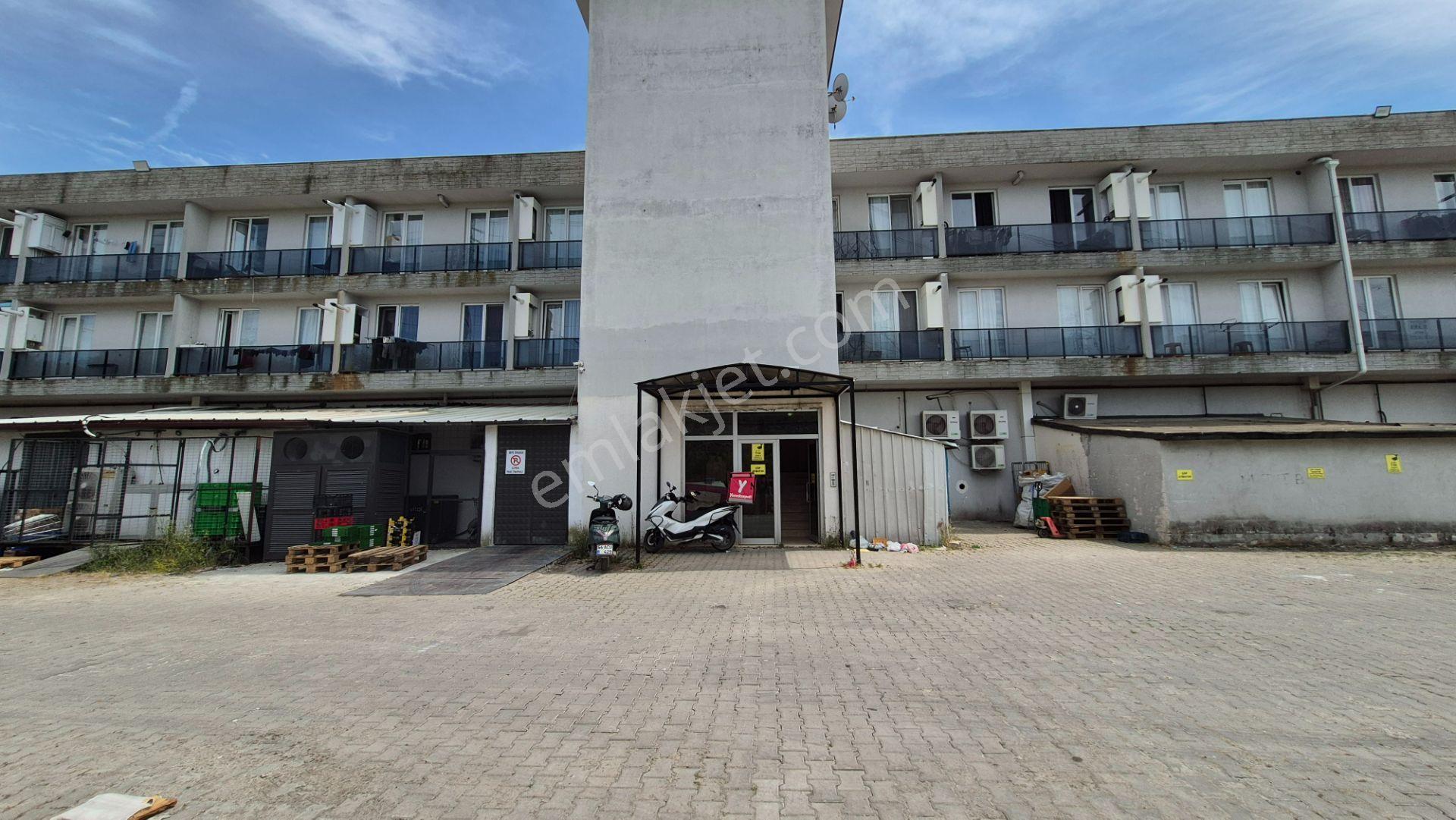 Serdivan Kemalpaşa | Kampüs Yanı | Balkonlu-asansörlü | Eşyalı 2+1 (55 M²) - Görsel 28