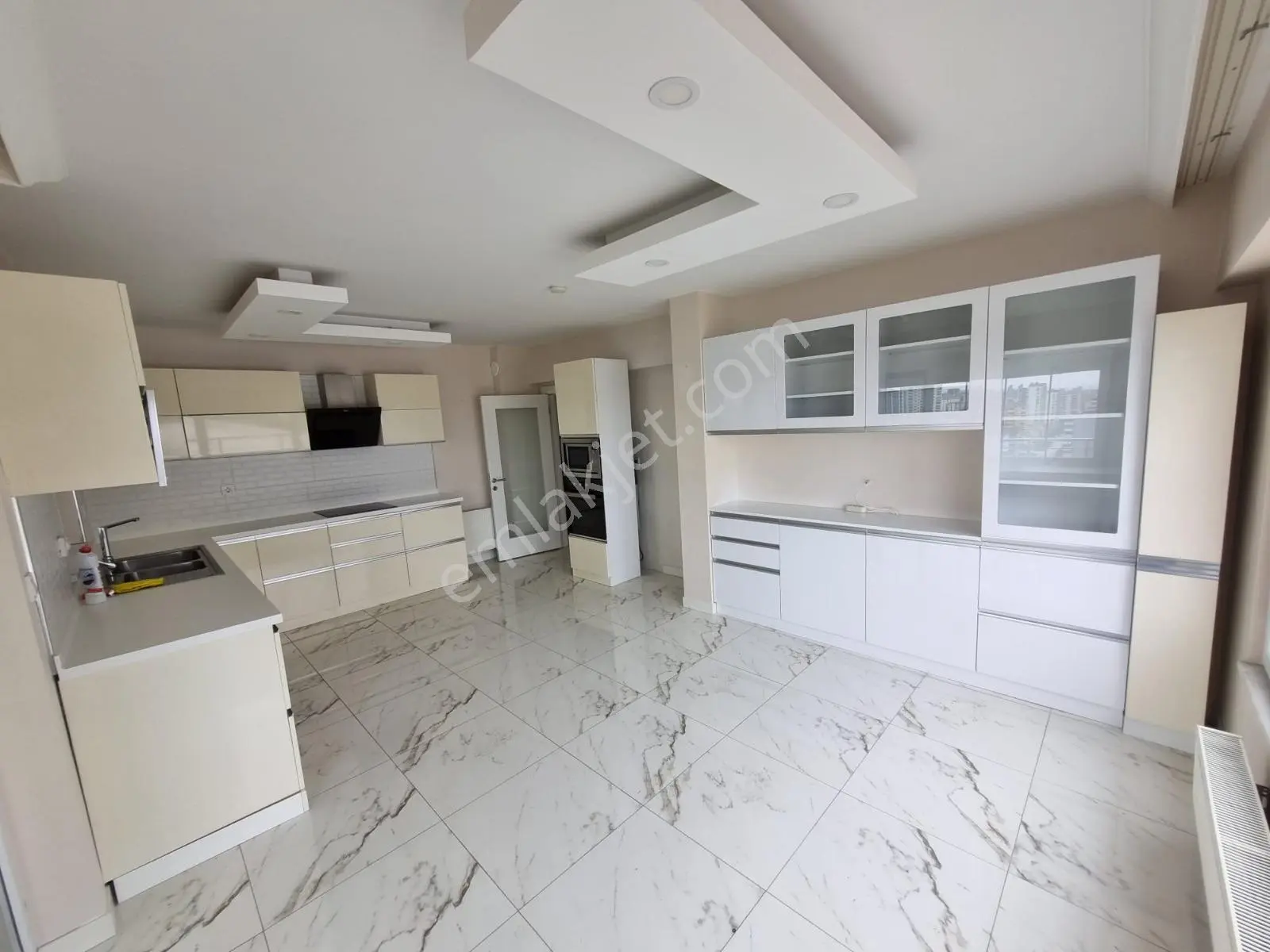 Irmak Emlak-bağlıca Satılık Kapalı Otoparklı Ara Kat 4+1 Daire - Görsel 4