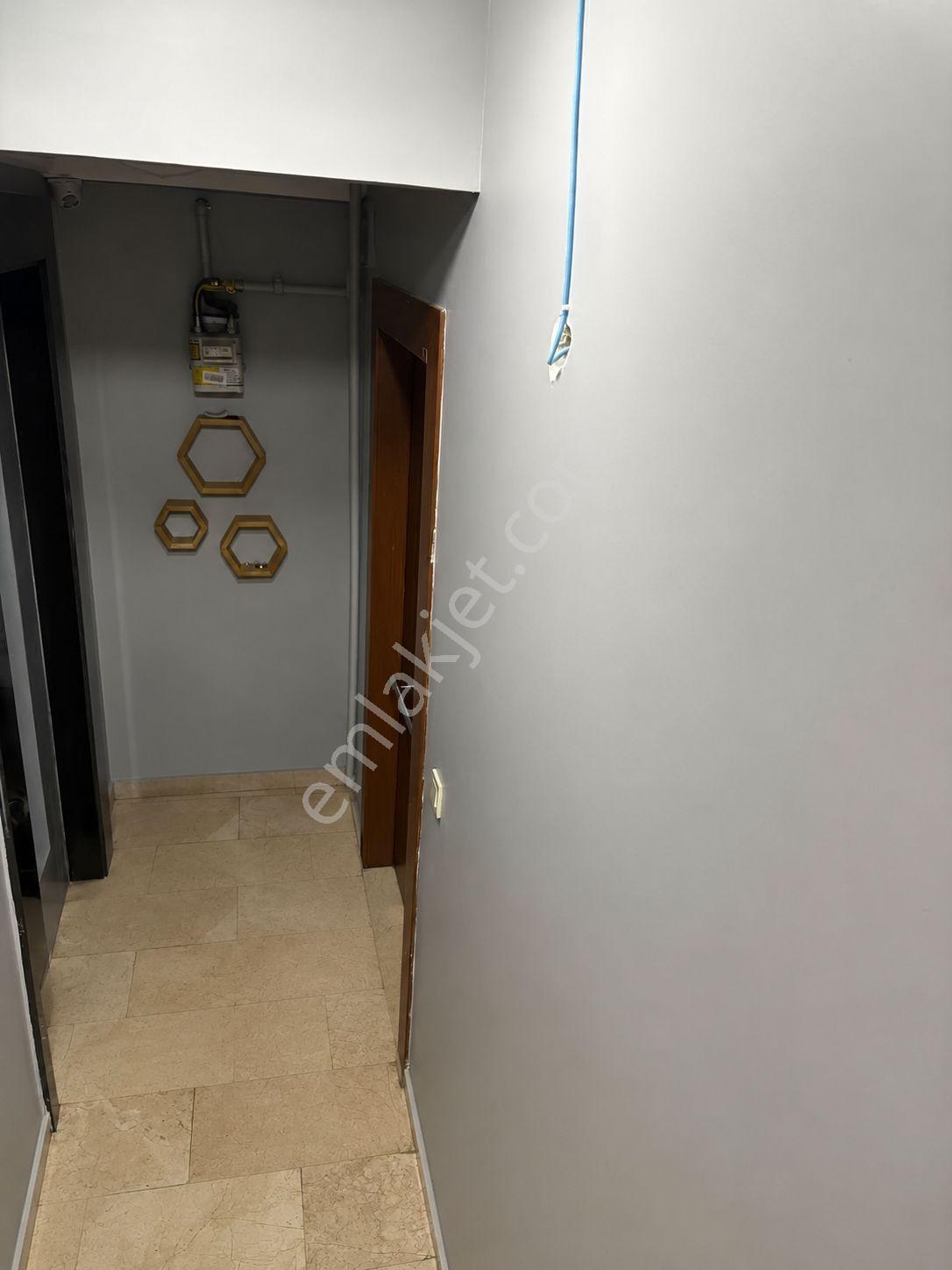 Bulgurlu 'da Metroya Yakın Lüks Eşyalı Kiralık 2+1 Daire - Görsel 12