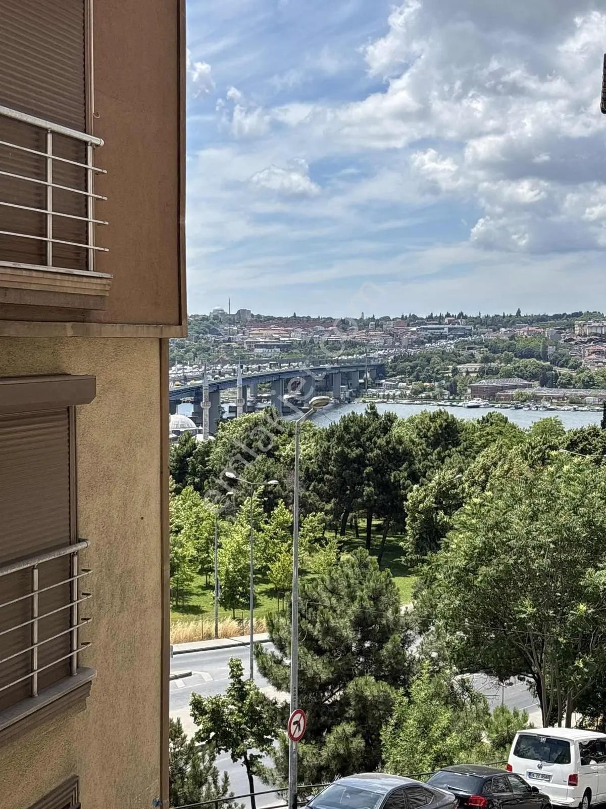 Beyoğlu Sütlüce Full Eşyalı 2+1 Kiralık Daire Metrobüs Karşısı