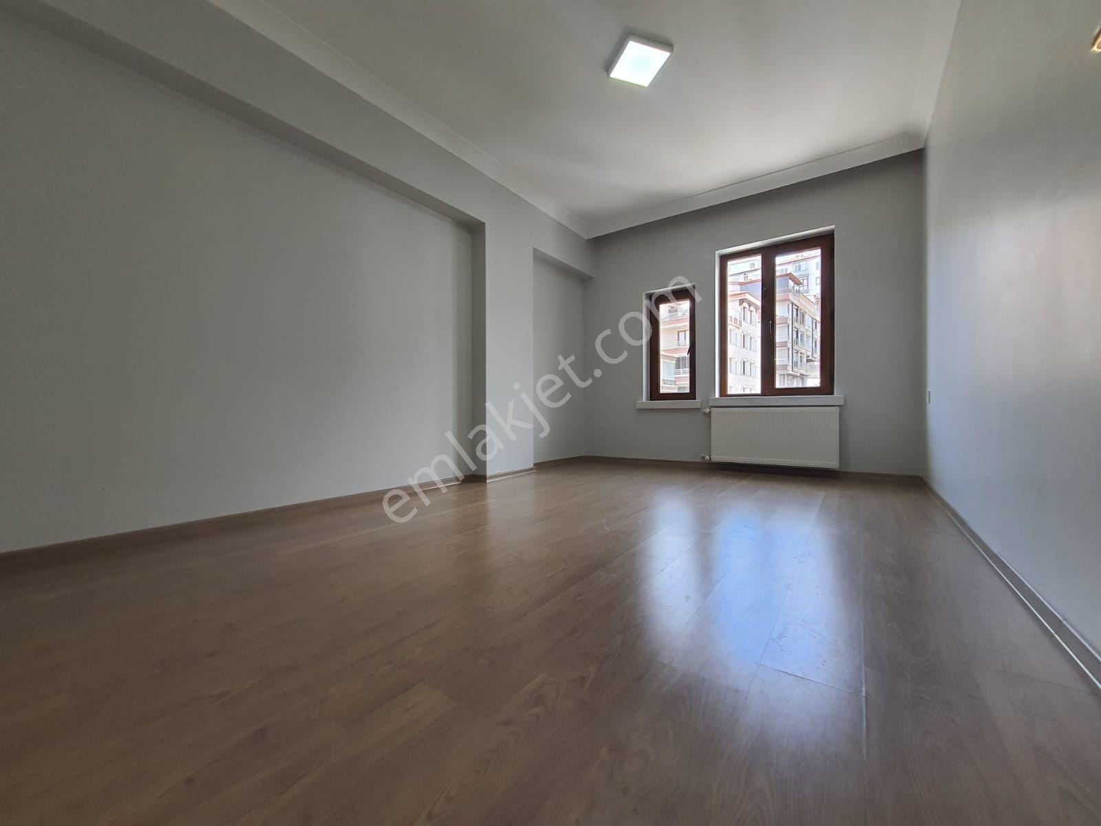 Hastanelere Yürüme Mesafesin'de İçi Full Yapılı Kiralık Daire - Görsel 12