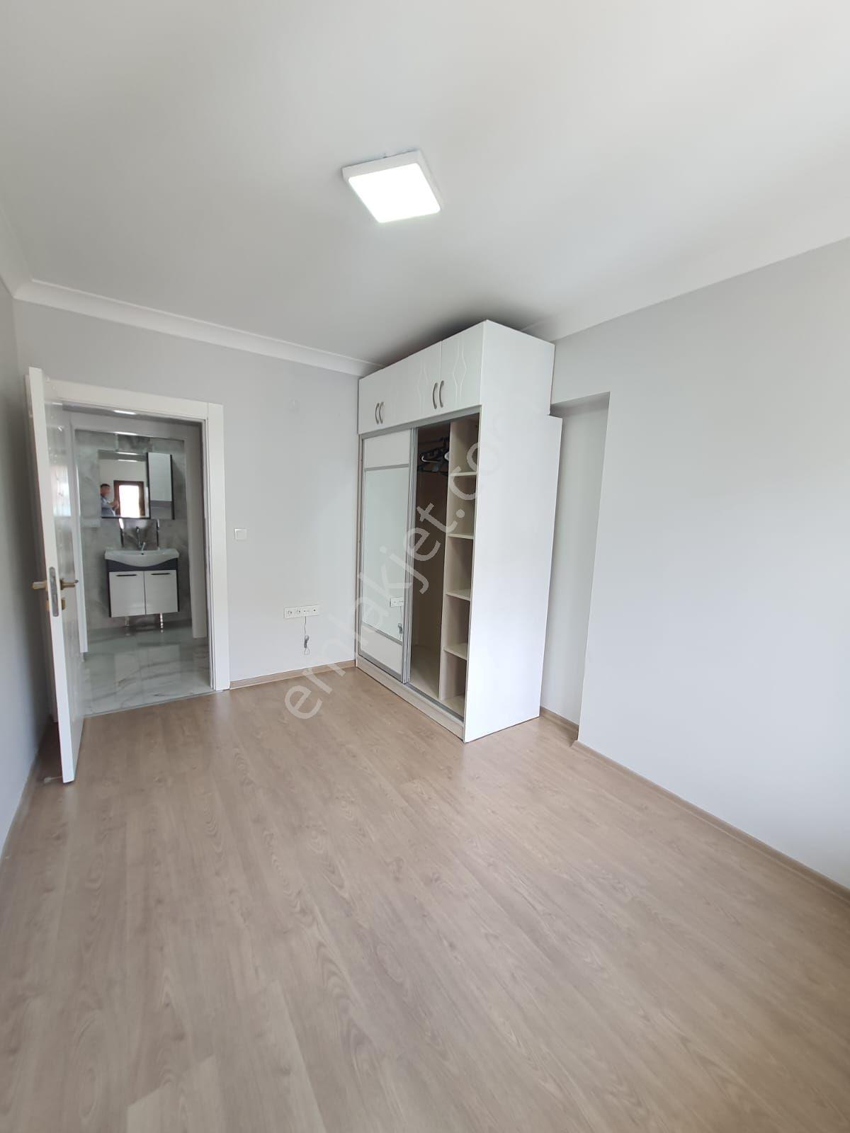 Hastanelere Yürüme Mesafesin'de İçi Full Yapılı Kiralık Daire - Görsel 23
