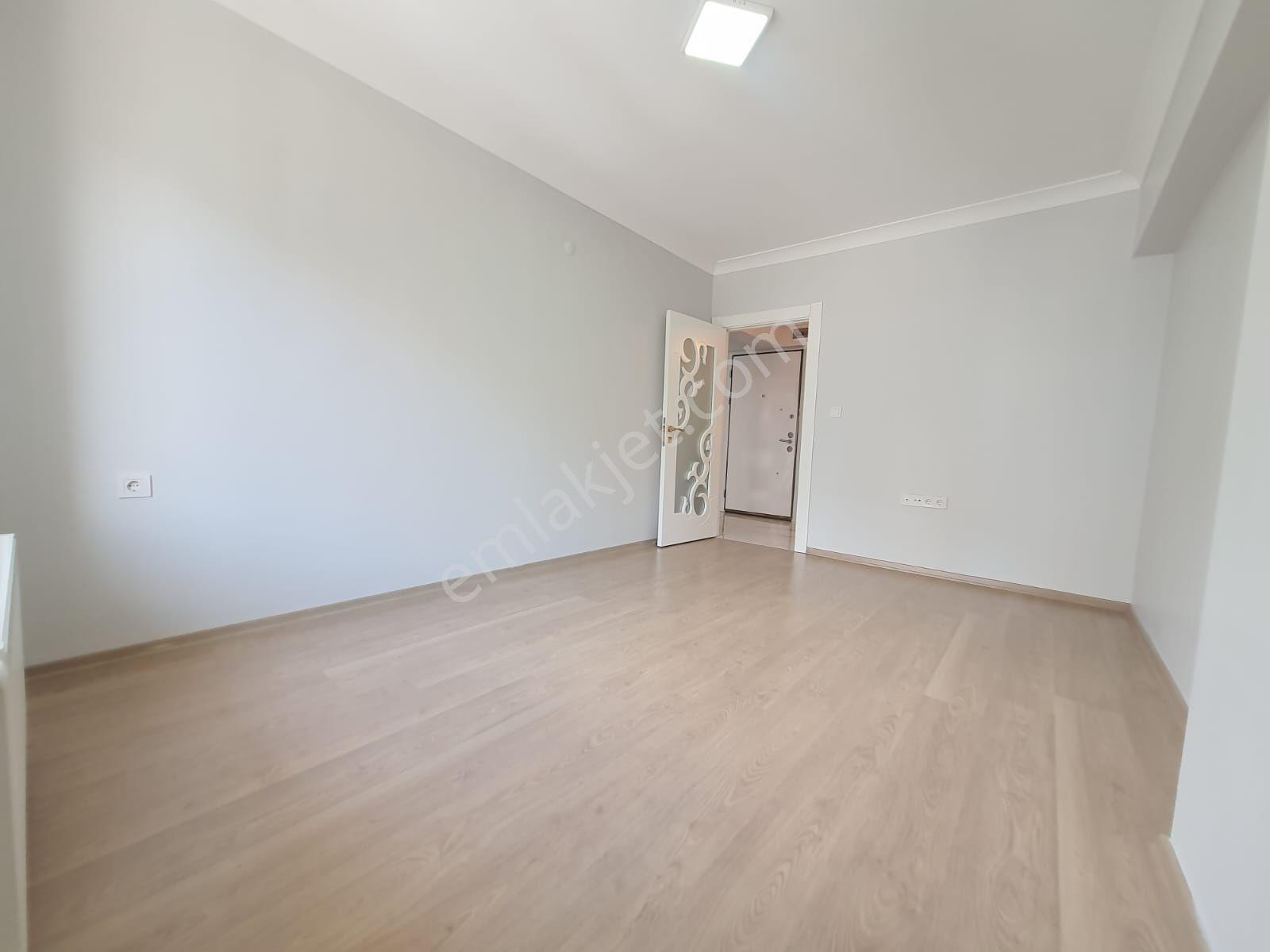Hastanelere Yürüme Mesafesin'de İçi Full Yapılı Kiralık Daire - Görsel 15