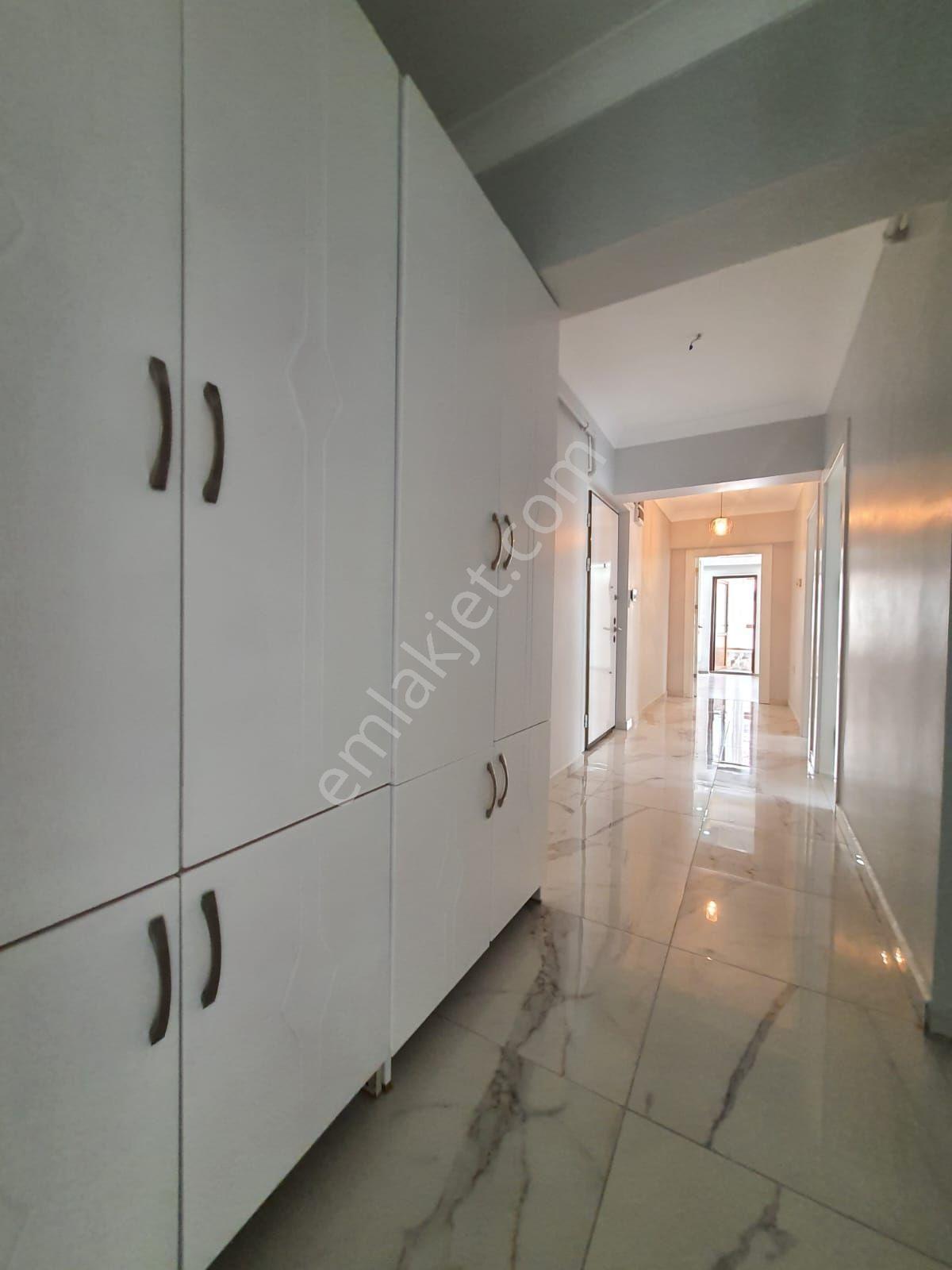 Hastanelere Yürüme Mesafesin'de İçi Full Yapılı Kiralık Daire - Görsel 26