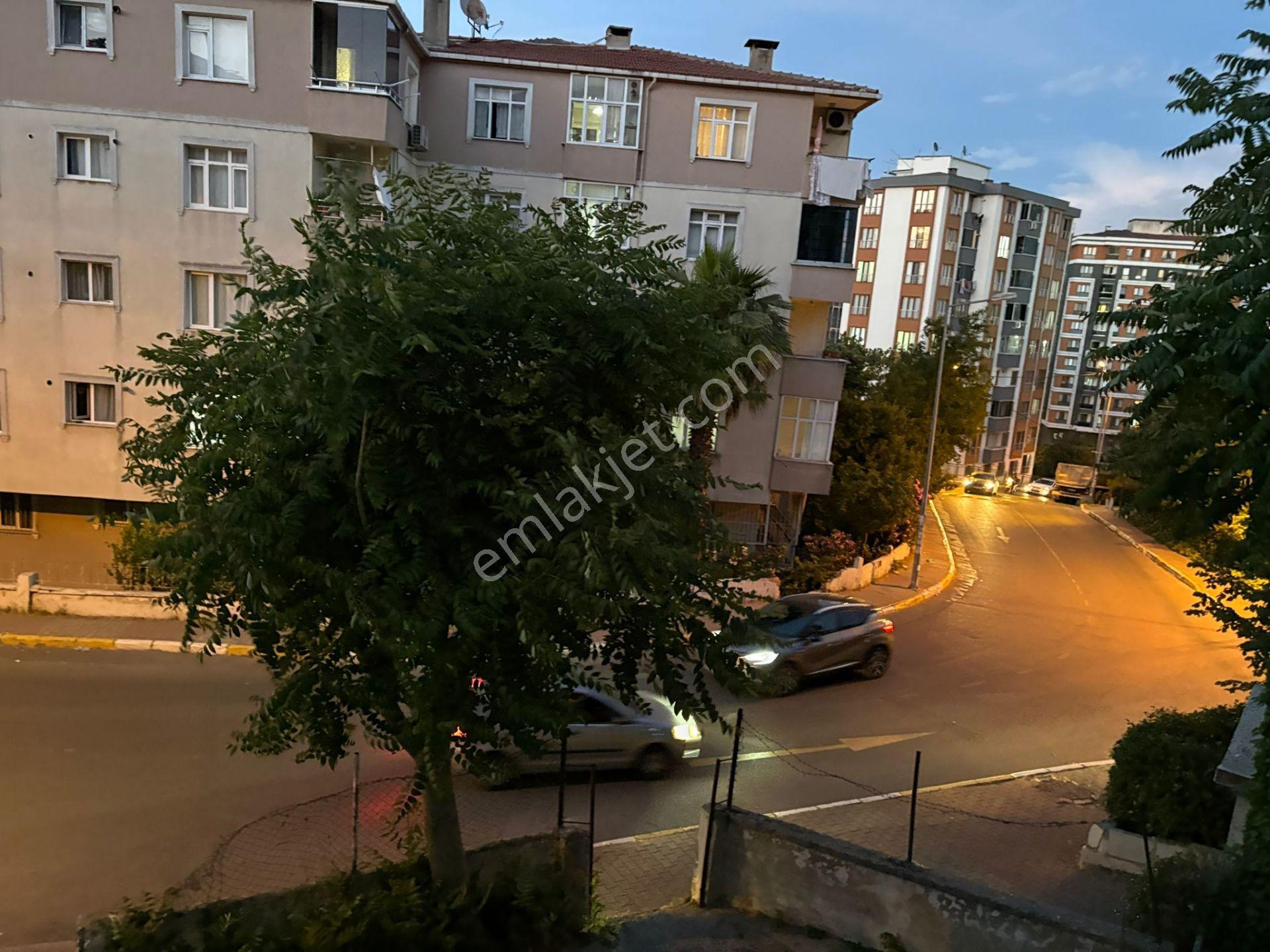 İletişim'den Eyüp Sultan Karadolap Binevler Eski Tip Açık Site İçi Ara Kat Yatırımlık - Görsel 19