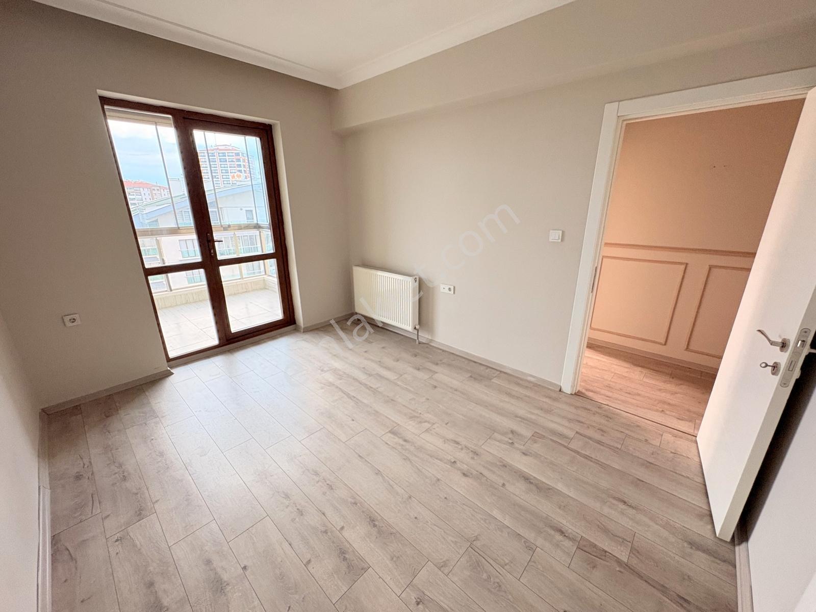 Güneşevler'de, 7. Kat, 3+1, Site İçinde, Manzaralı Daire! - Görsel 23