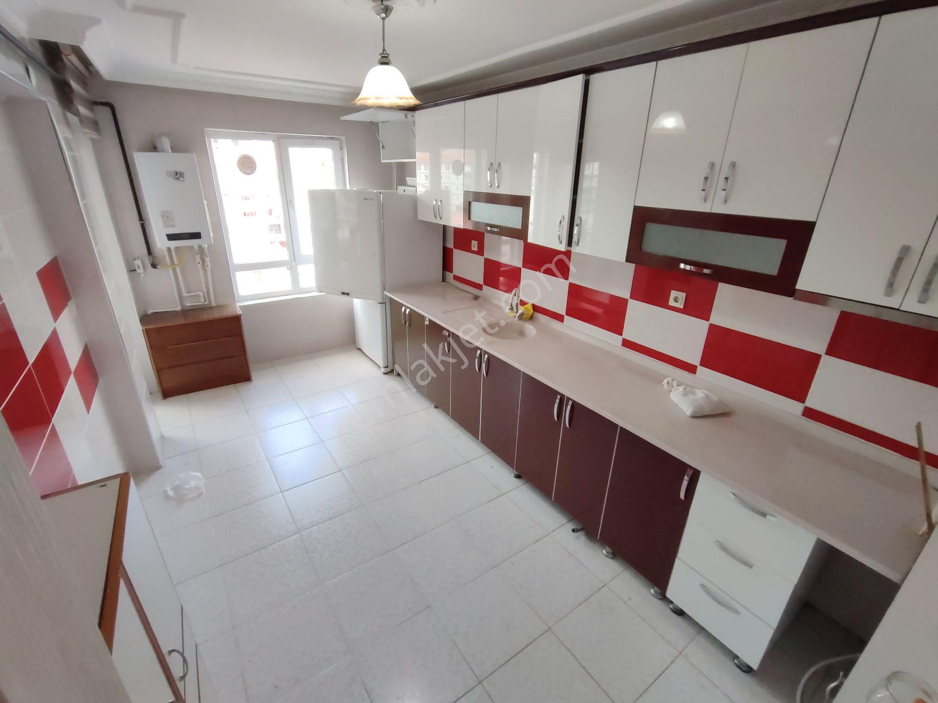 Osmangazi'de 3+1 Bağımsız Asansörlü Ebeveyn Banyolu Yeni Binada Masrafsız Daire - Görsel 4