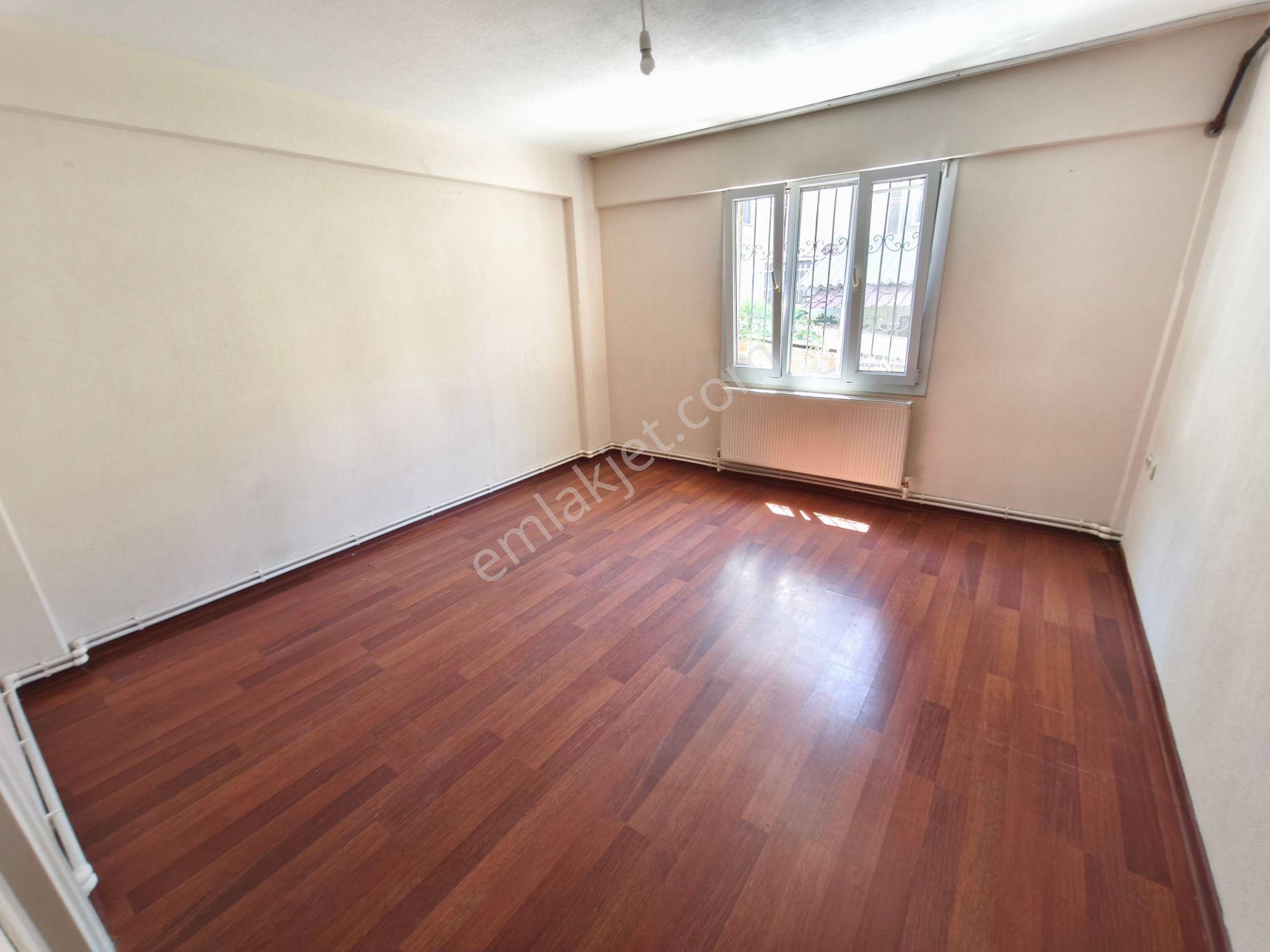 İzban Yakını Yüksek Giriş Bahçeli Kombili Kiralık 2+1 Daire - Görsel 9