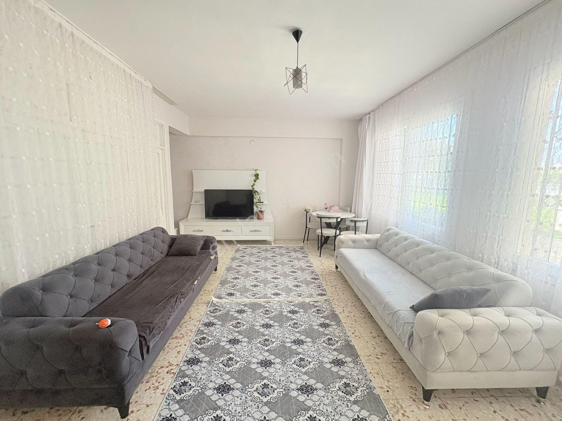 Prestij'den Mithatpaşa'da Anayola Yakın Ferah Temiz 3+1 Daire - Görsel 6