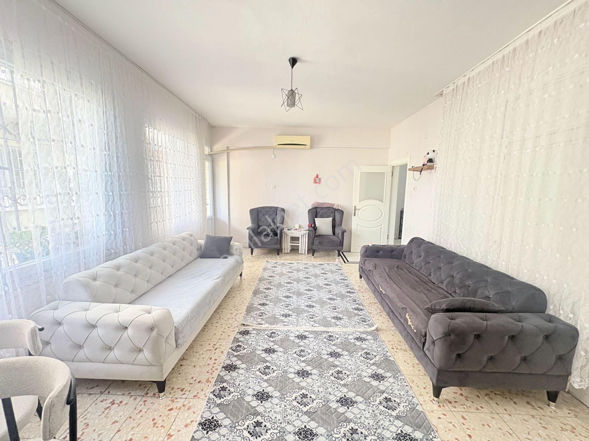 Prestij'den Mithatpaşa'da Anayola Yakın Ferah Temiz 3+1 Daire - Görsel 3