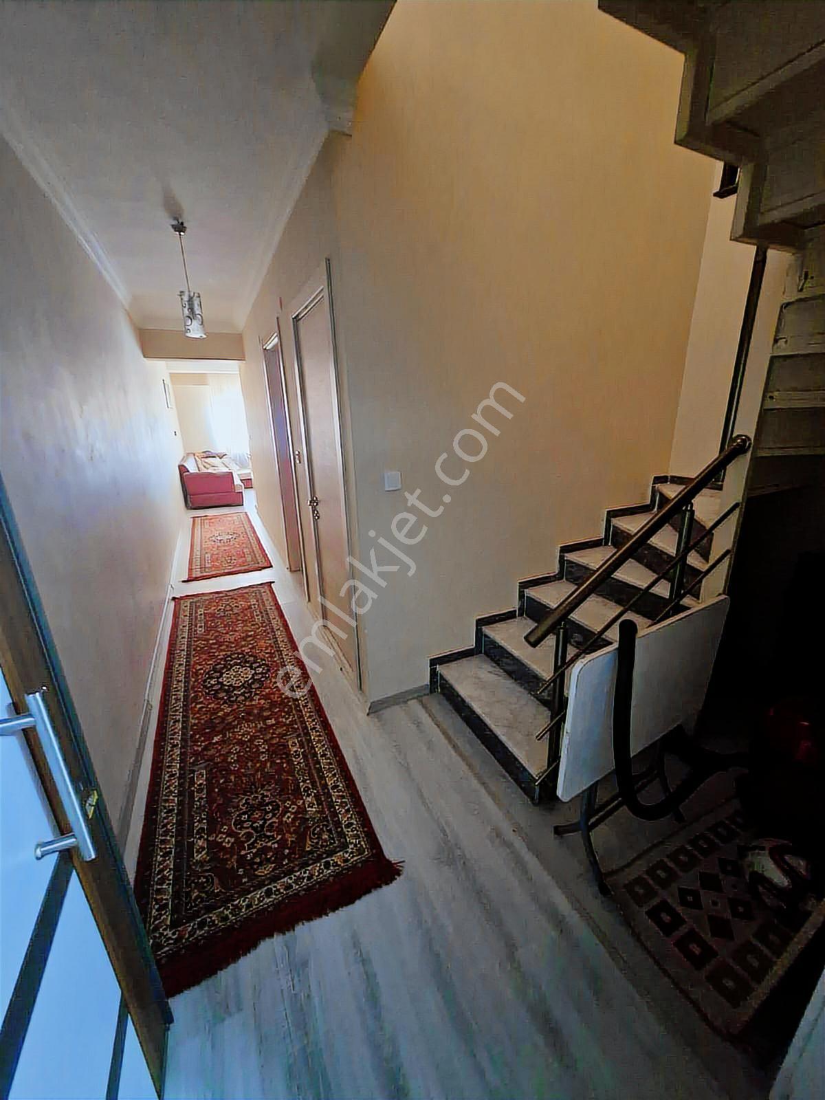2+1 Eşyalı Kiracılı Satılık Dubleks - Görsel 6
