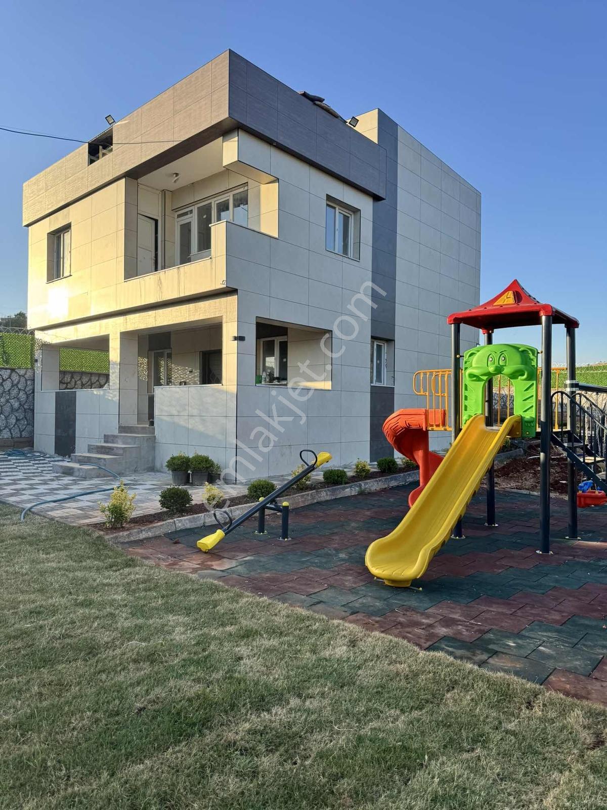 Barondan Günbulur Lüx Bağ Evi