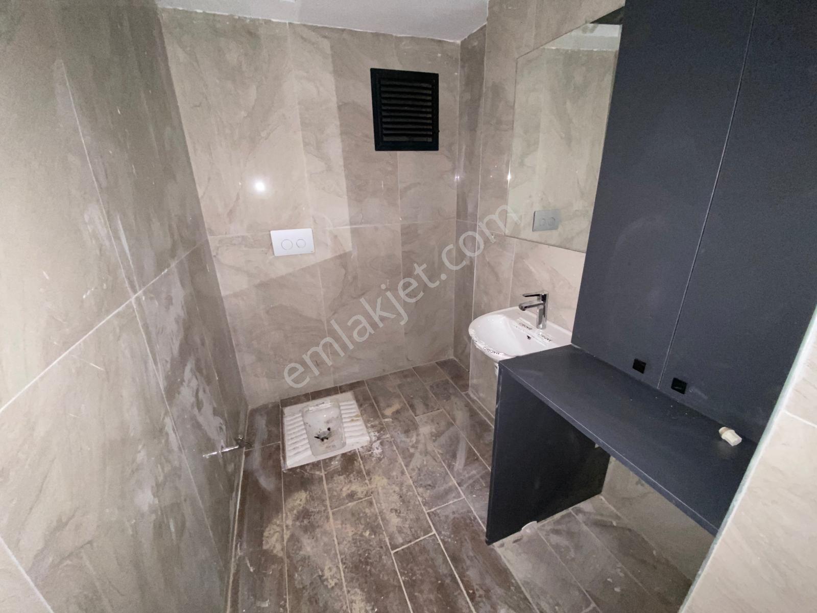 Kabasakalda Site İçerisinde 9 Katlı Binada Sıfır 3+1 Çiftbanyo Uygun Fiyatlı Geniş Kapalı Mutfaklı - Görsel 25