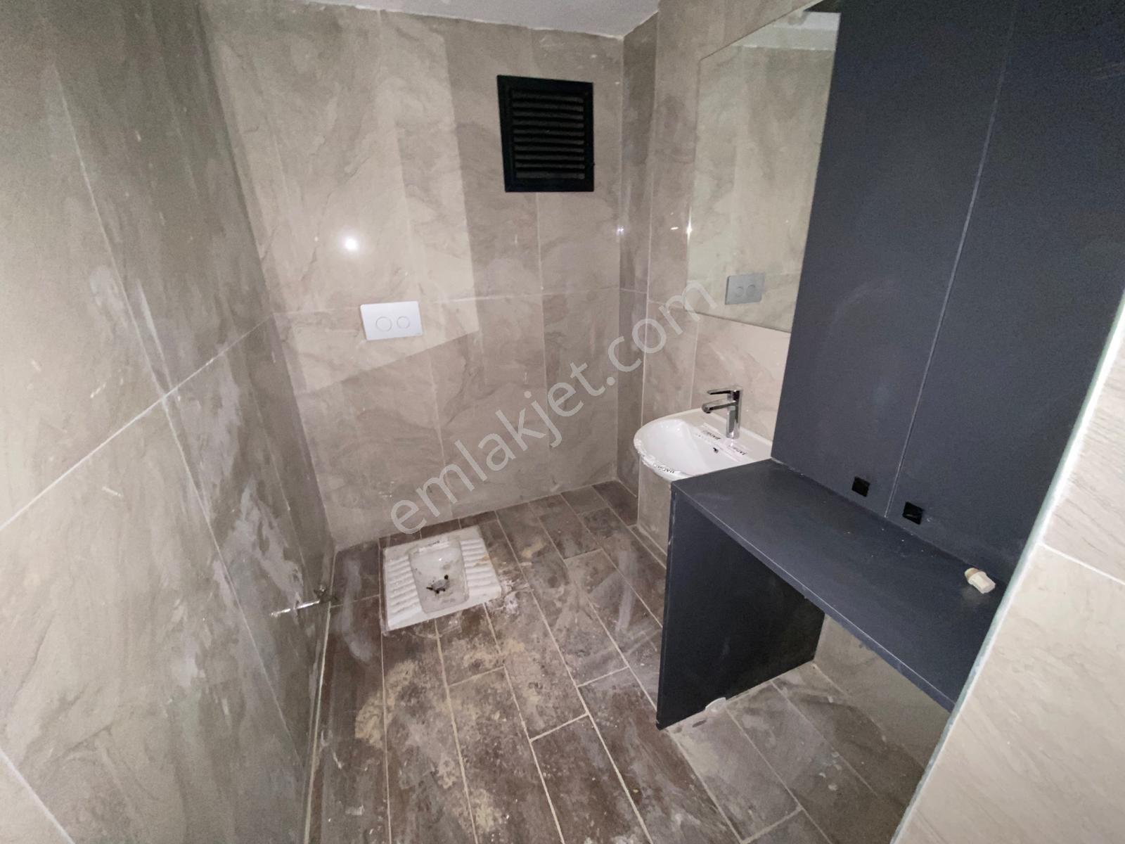 Kabasakalda Site İçerisinde 9 Katlı Binada Sıfır 3+1 Çiftbanyo Uygun Fiyatlı Geniş Kapalı Mutfaklı - Görsel 21