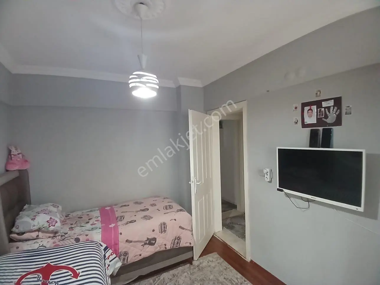 Satılık Sakarya Adapazarı Cadde Üstü Garajlı Okul Pazar Yanı 3+1 Düz Daire