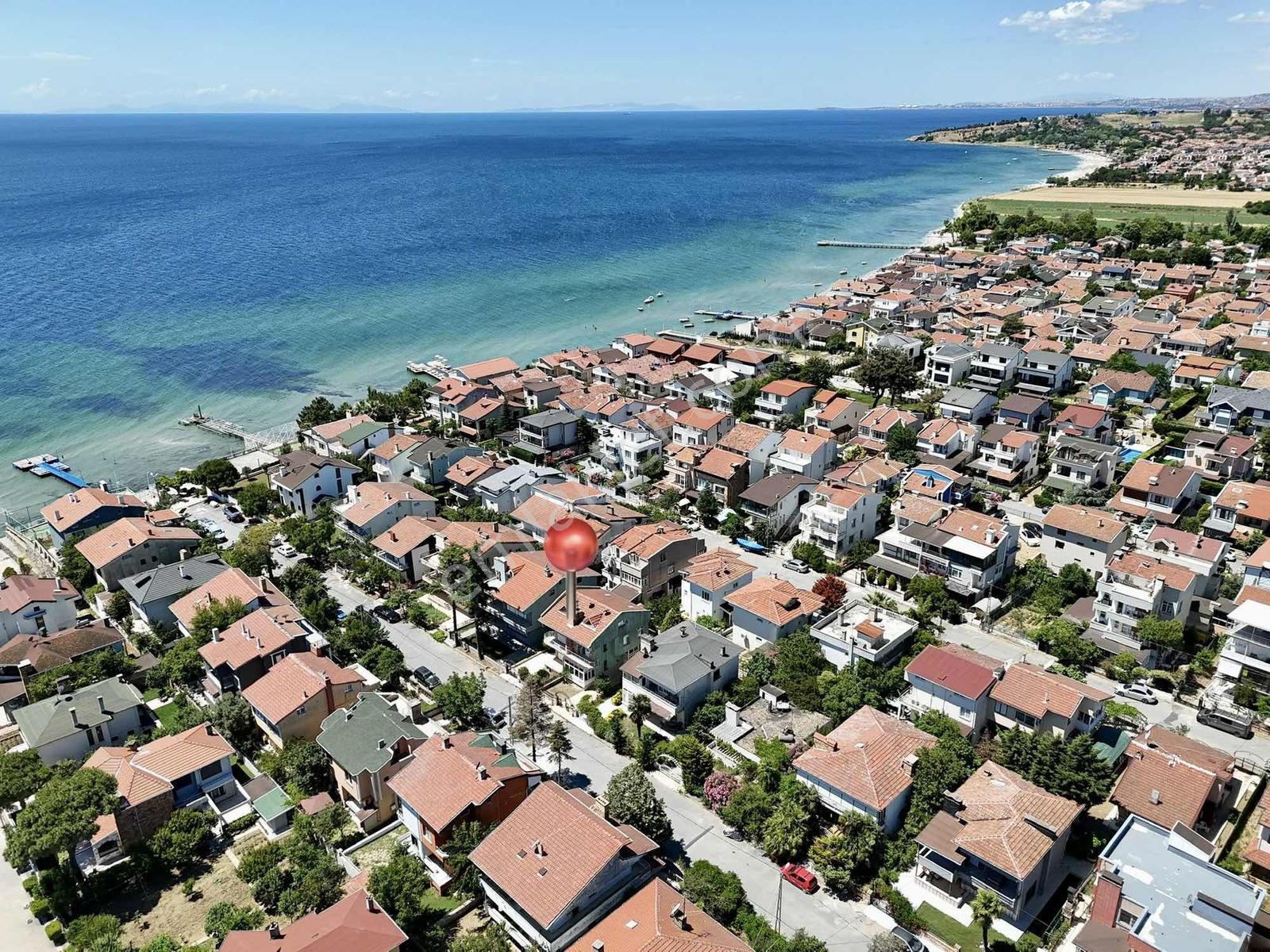 Silivri Denizkent Sitesinde Satılık 4+1 Denize 100 Metre Villa