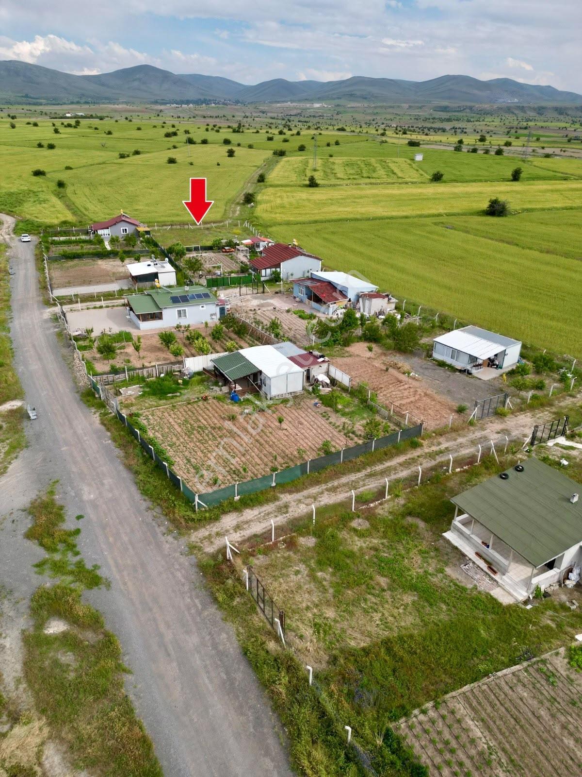 Gesi Turan'da Tapulu 500 M² Bahçe | Suyu Çekili | Doğa İçinde