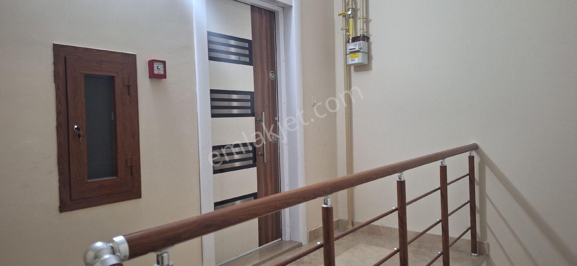 Şahinoǧlu Emlaktan Trabzon O.hisar Y.tepede, ,deniz Manzaralı 1+1 Kiralık Daire - Görsel 5
