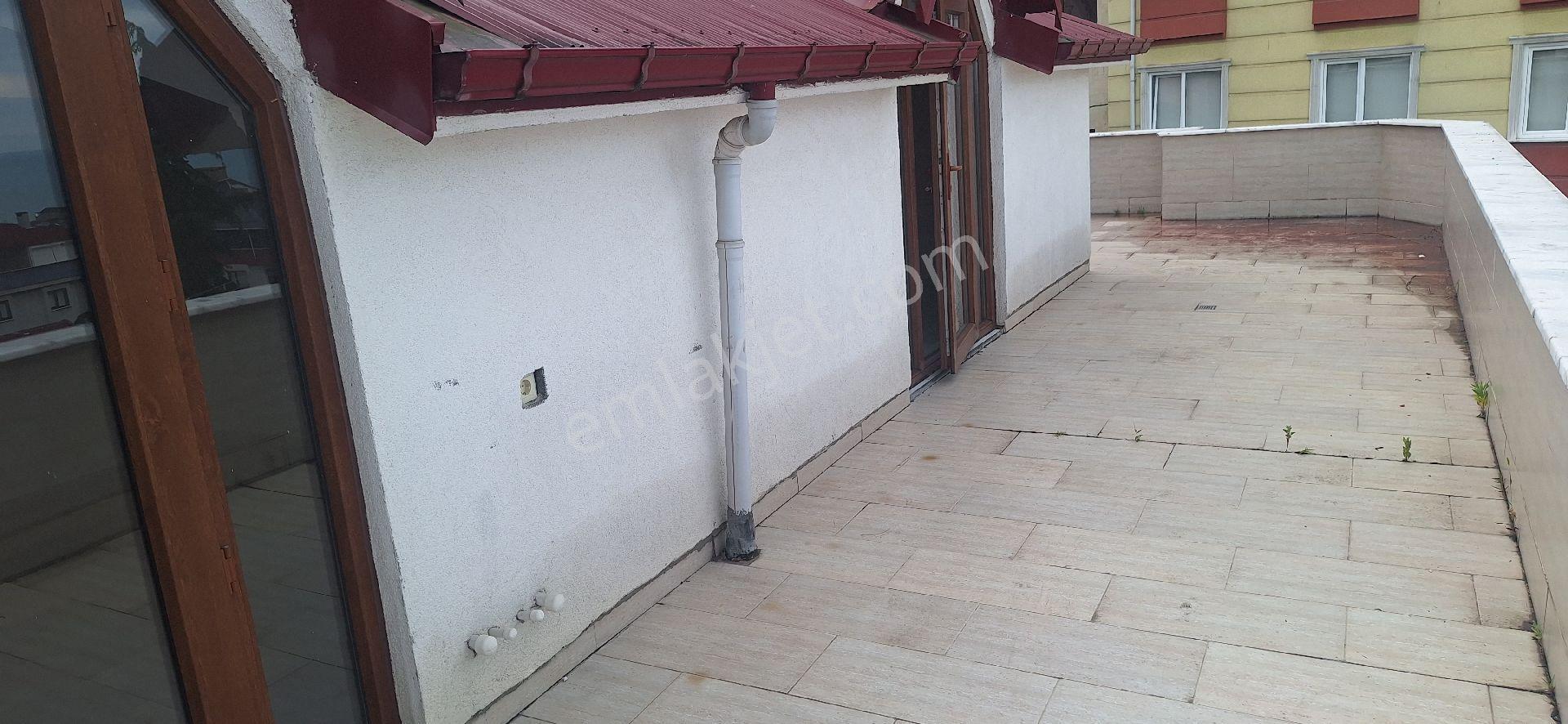 Şahinoǧlu Emlaktan Trabzon O.hisar Y.tepede, ,deniz Manzaralı 1+1 Kiralık Daire - Görsel 12
