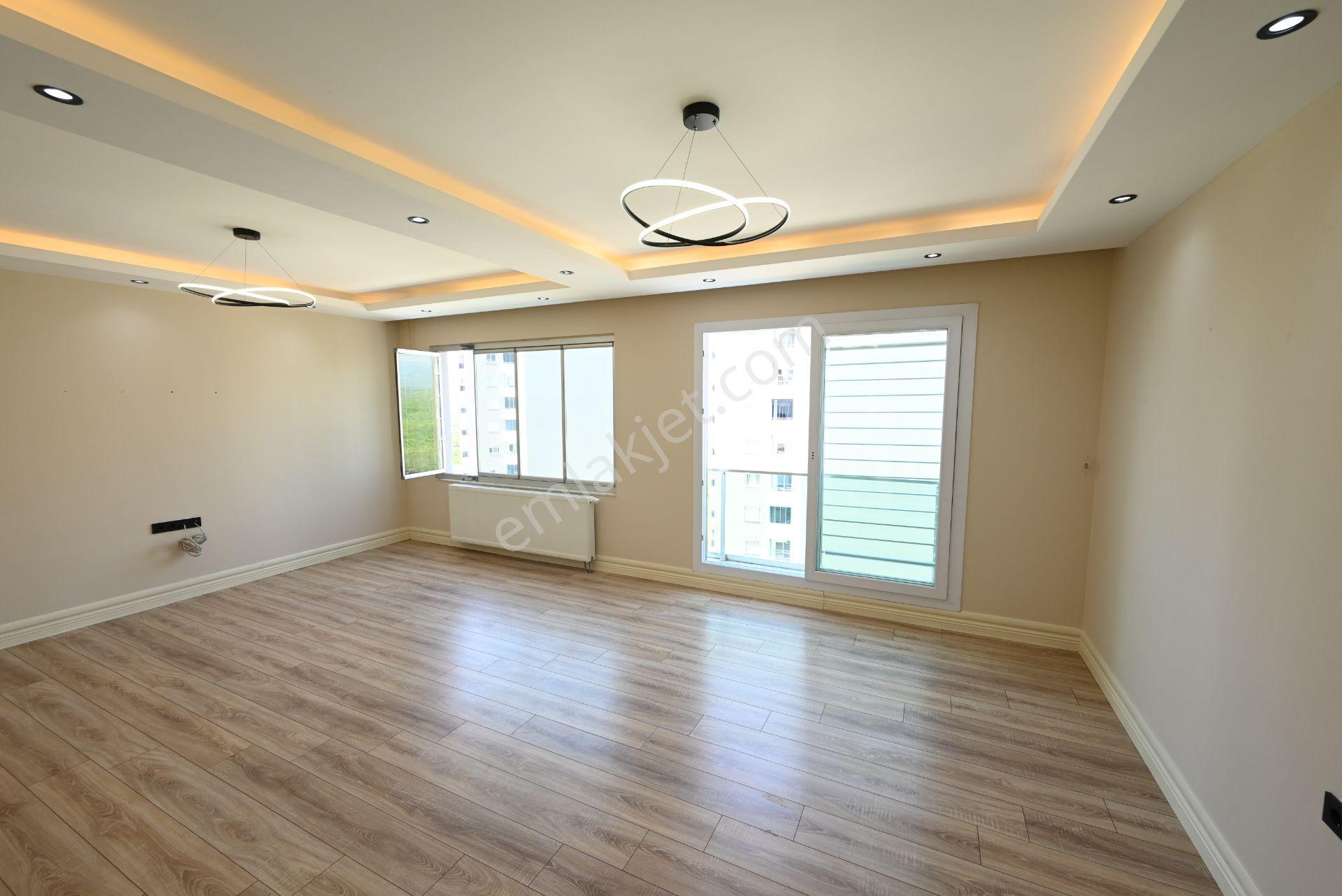 Üstünkent'ten Sayapark Avm Yanı Modern Site İçi Kiralık Lüks 4+1 - Görsel 13