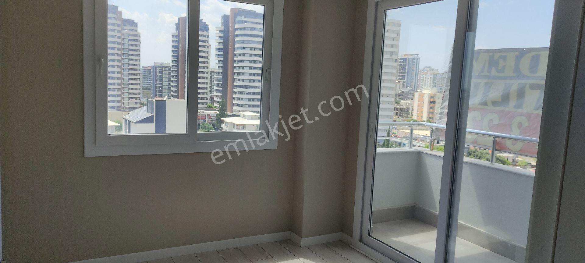 100 Yıl Da Havuzlu Site İcinde Lüx Satılık Daire - Görsel 18