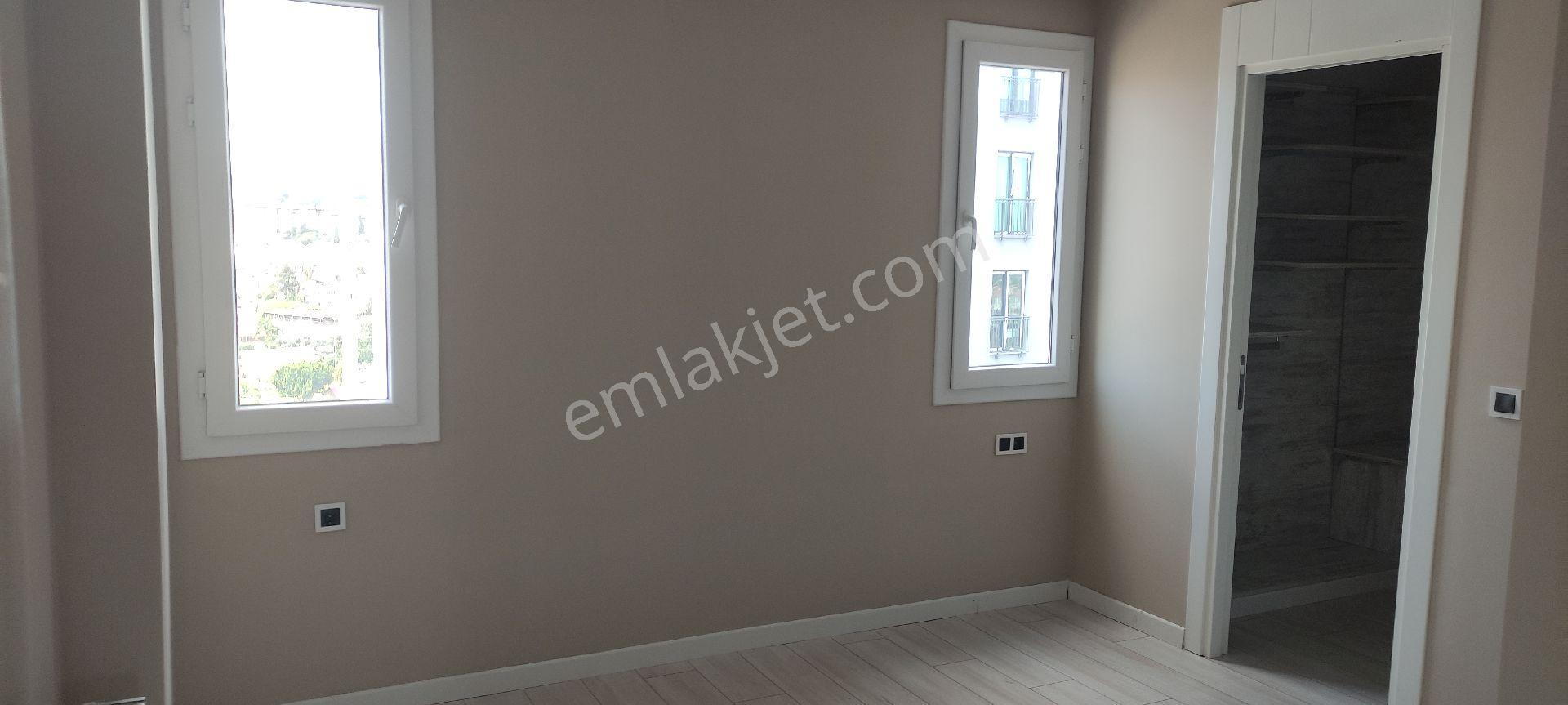 100 Yıl Da Havuzlu Site İcinde Lüx Satılık Daire - Görsel 13