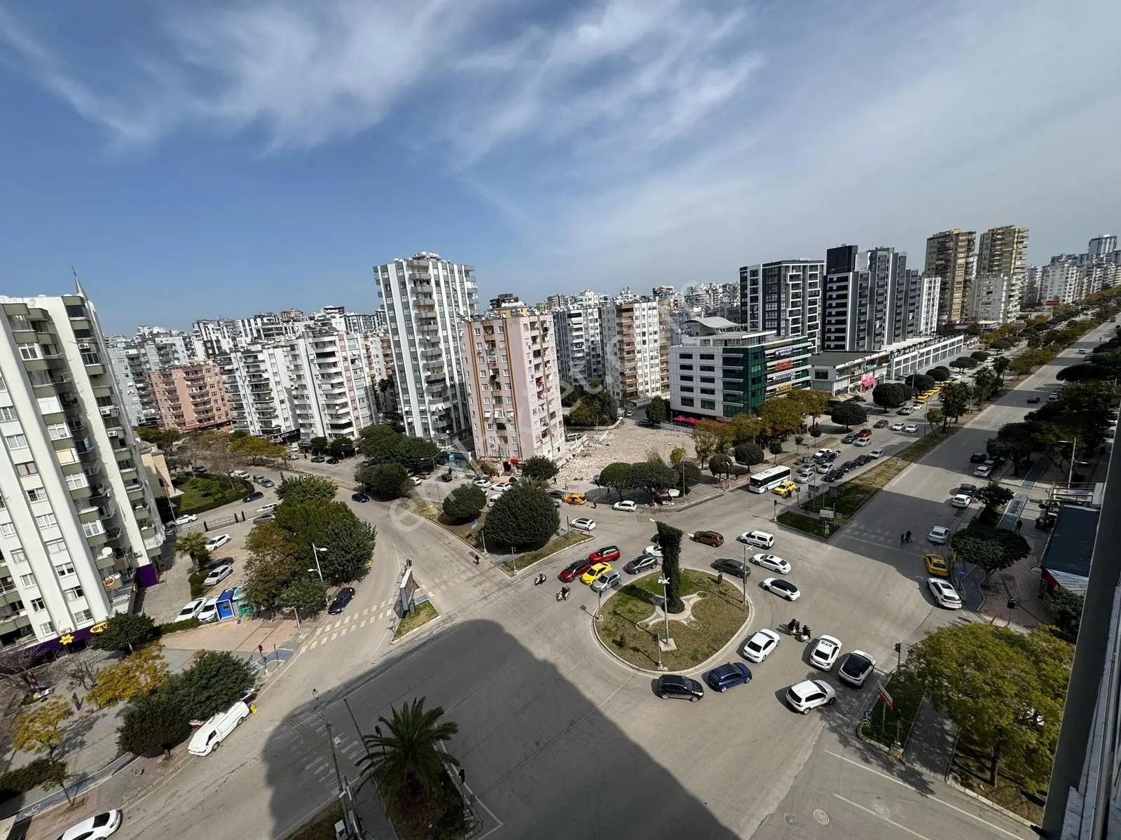 T.özal Blv Üzeri Geniş 4+1/k.mutfak/ç.banyo/kombi/iskanlı Daire