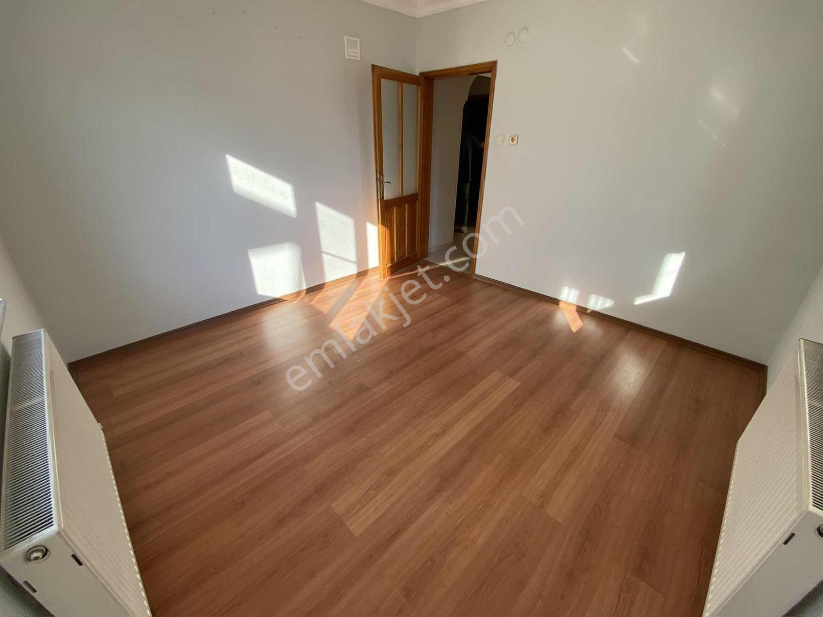 Paşaalanı Mahallesi Merkezi Konumda Önü Açık Kiralık 3+1 Daire - Görsel 18