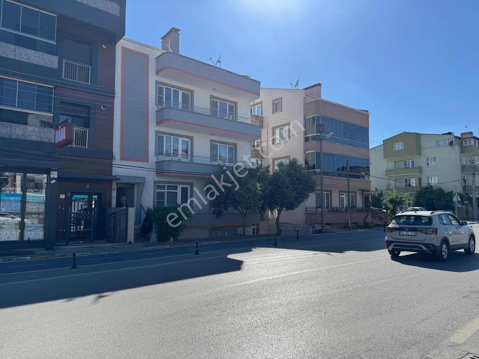Paşaalanı Mahallesi Merkezi Konumda Kiralık 3+1 Daire - Görsel 21