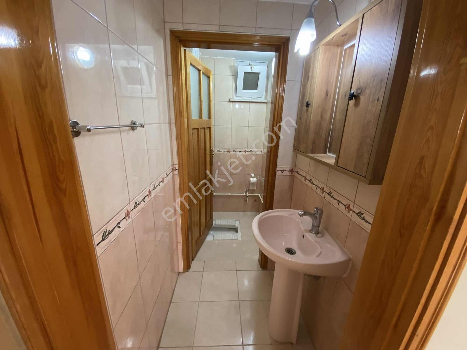 Paşaalanı Mahallesi Merkezi Konumda Önü Açık Kiralık 3+1 Daire - Görsel 15