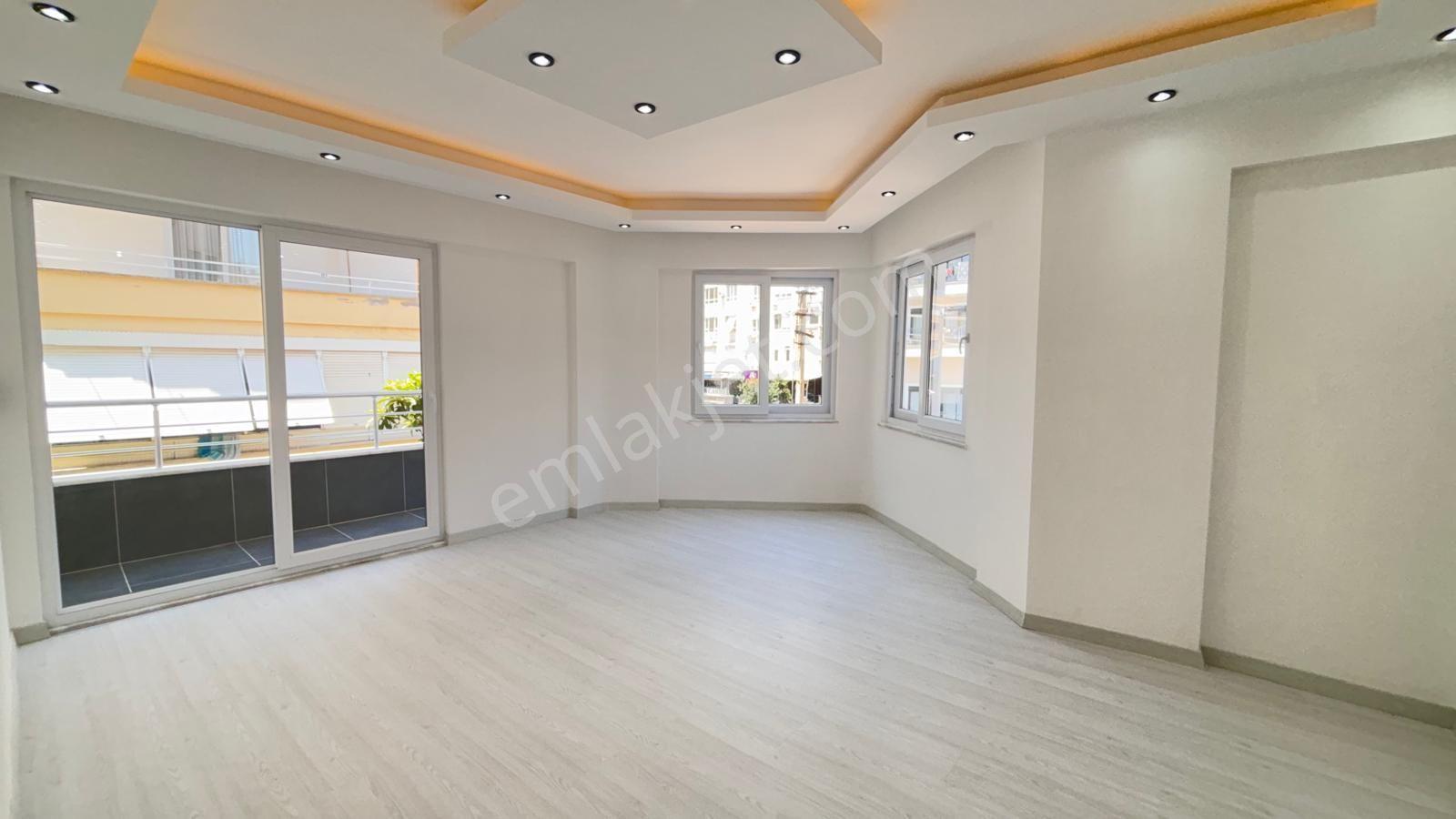 Alanya Saray Mahallesi'nde Satılık Lüks 2+1 Ayrı Mutfak Daire - Görsel 18