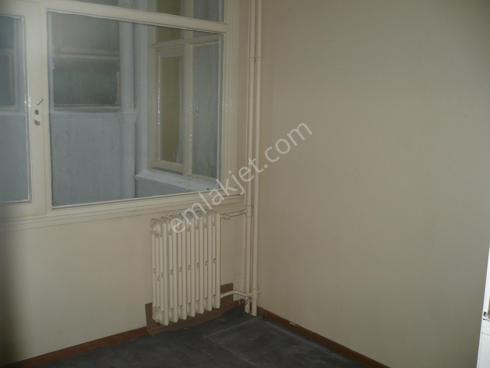 Bakırköy Sakızağcında 4+1 160m2 Bahçe Katı Kısmi Deniz Manzaralı - Görsel 8