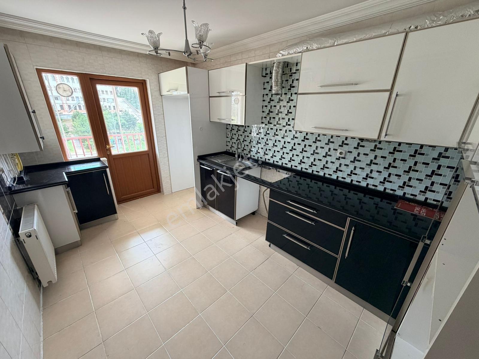 Lüxovadan Yozgat Bulvarı Üzeri Arakat Önü Açık 4+1 Kiralık Daire - Görsel 5