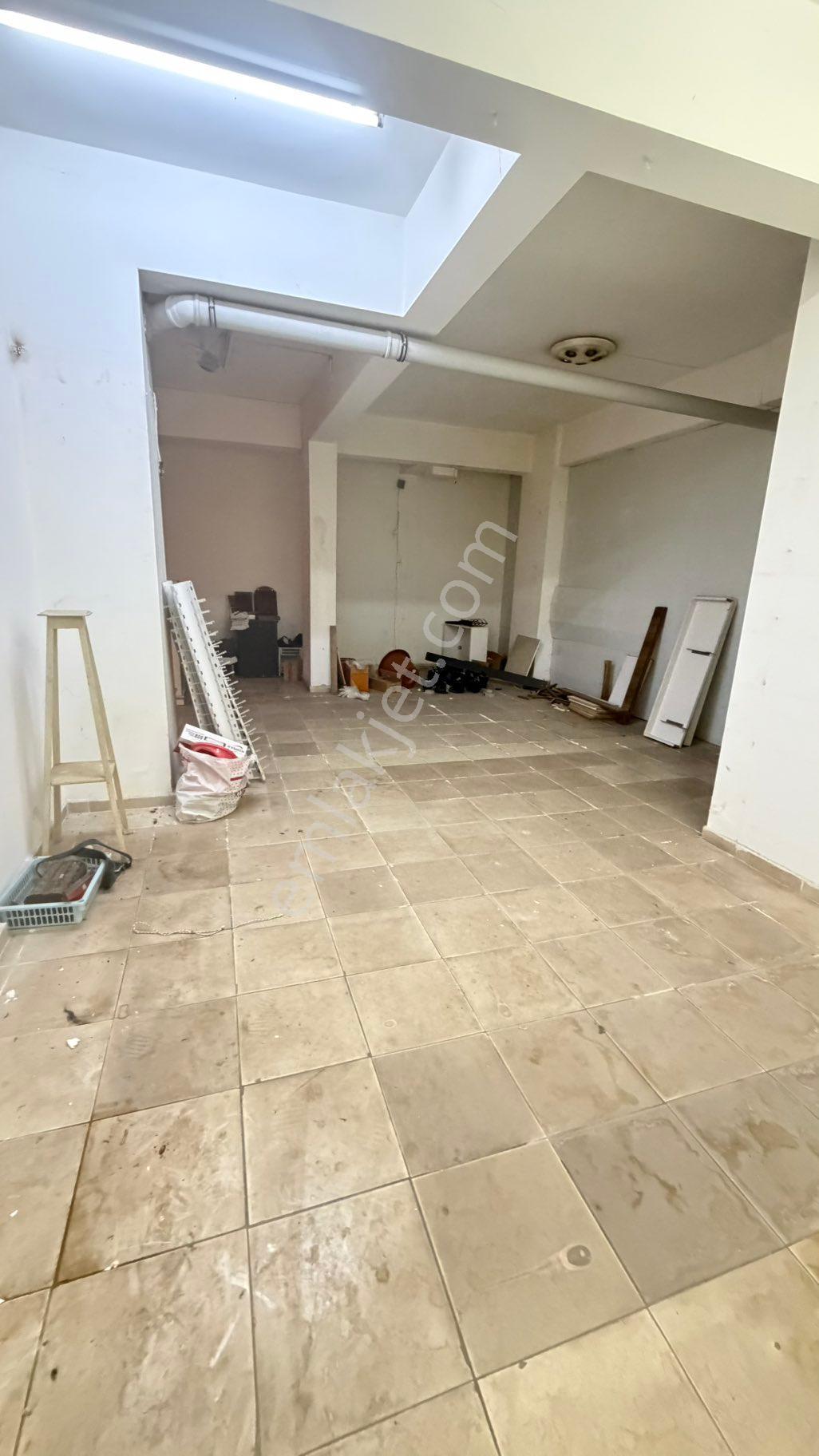 Manisanın Kalbinde Satılık 370 M2 Bahçeli Dükkan - Görsel 27