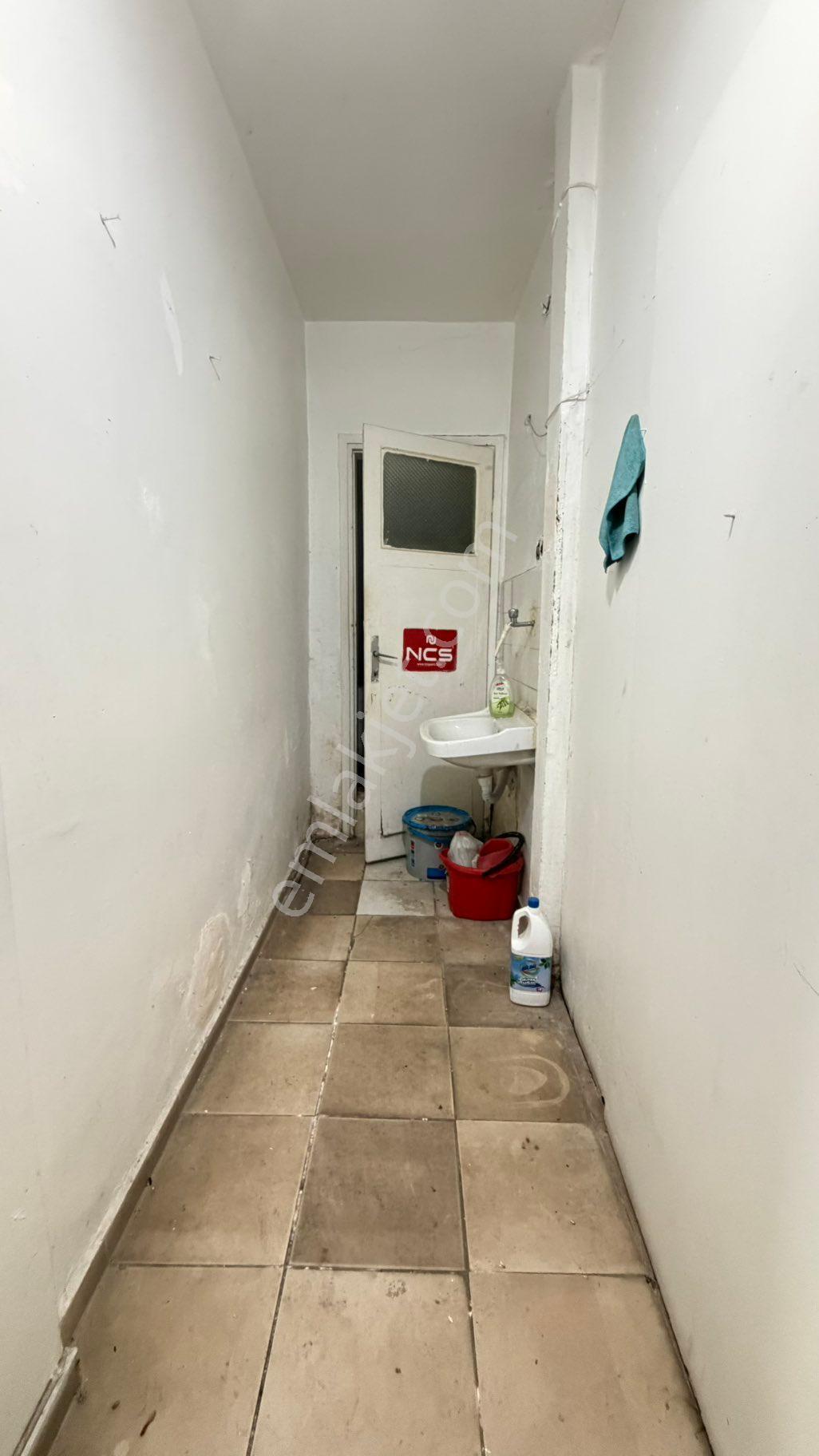 Manisanın Kalbinde Satılık 370 M2 Bahçeli Dükkan - Görsel 30