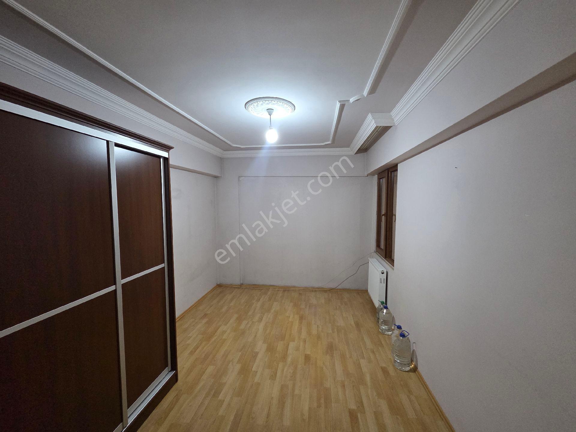 İcadiye Mh. Şehitlik Altı 4+1 Asansörlü 210m² Kiralık Daire - Görsel 36