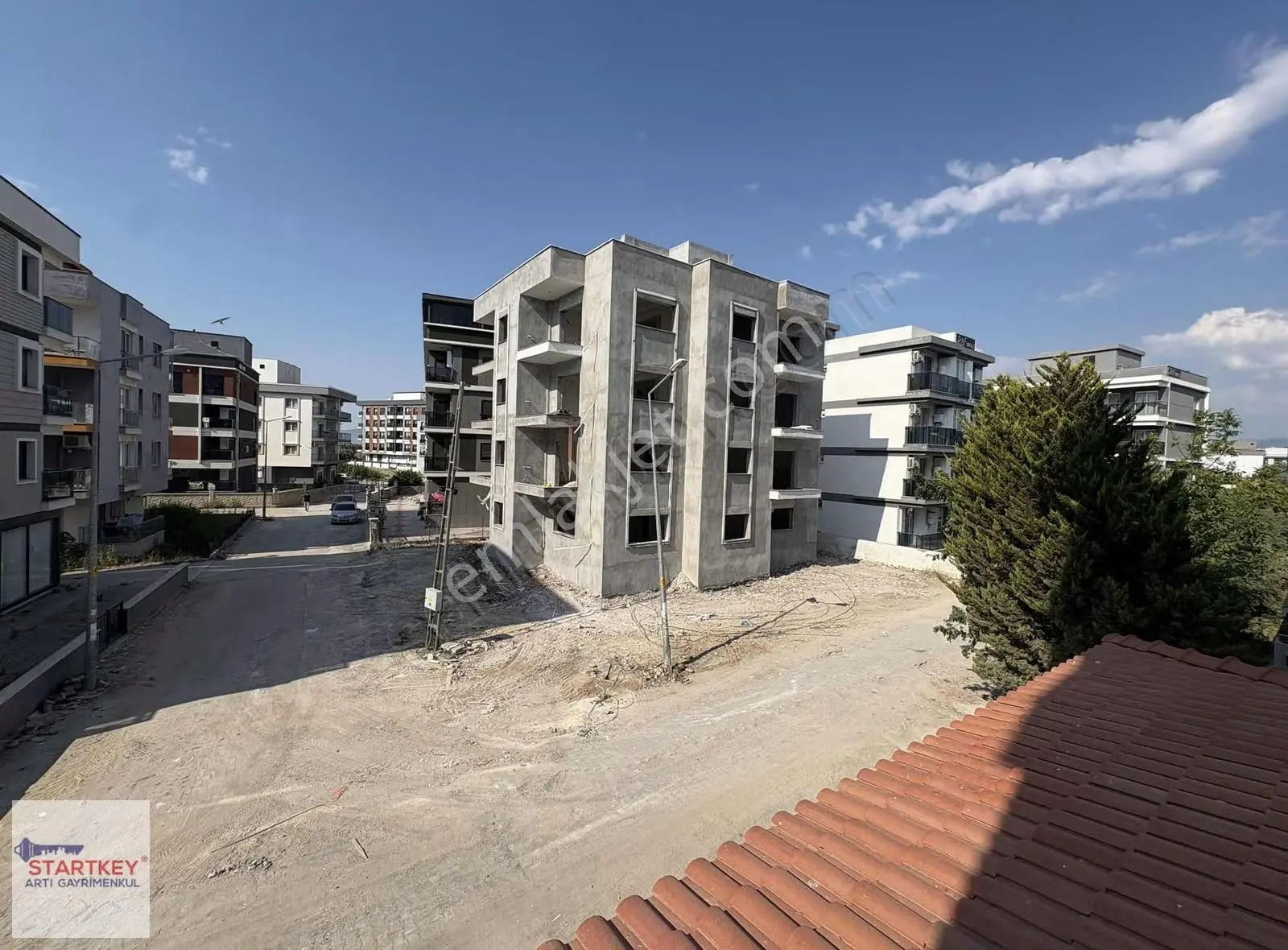 Seyrek Üniye Yürüme Mesafesinde 1+1 Sıfır Eşyalı Kiralık Daire - Görsel 3