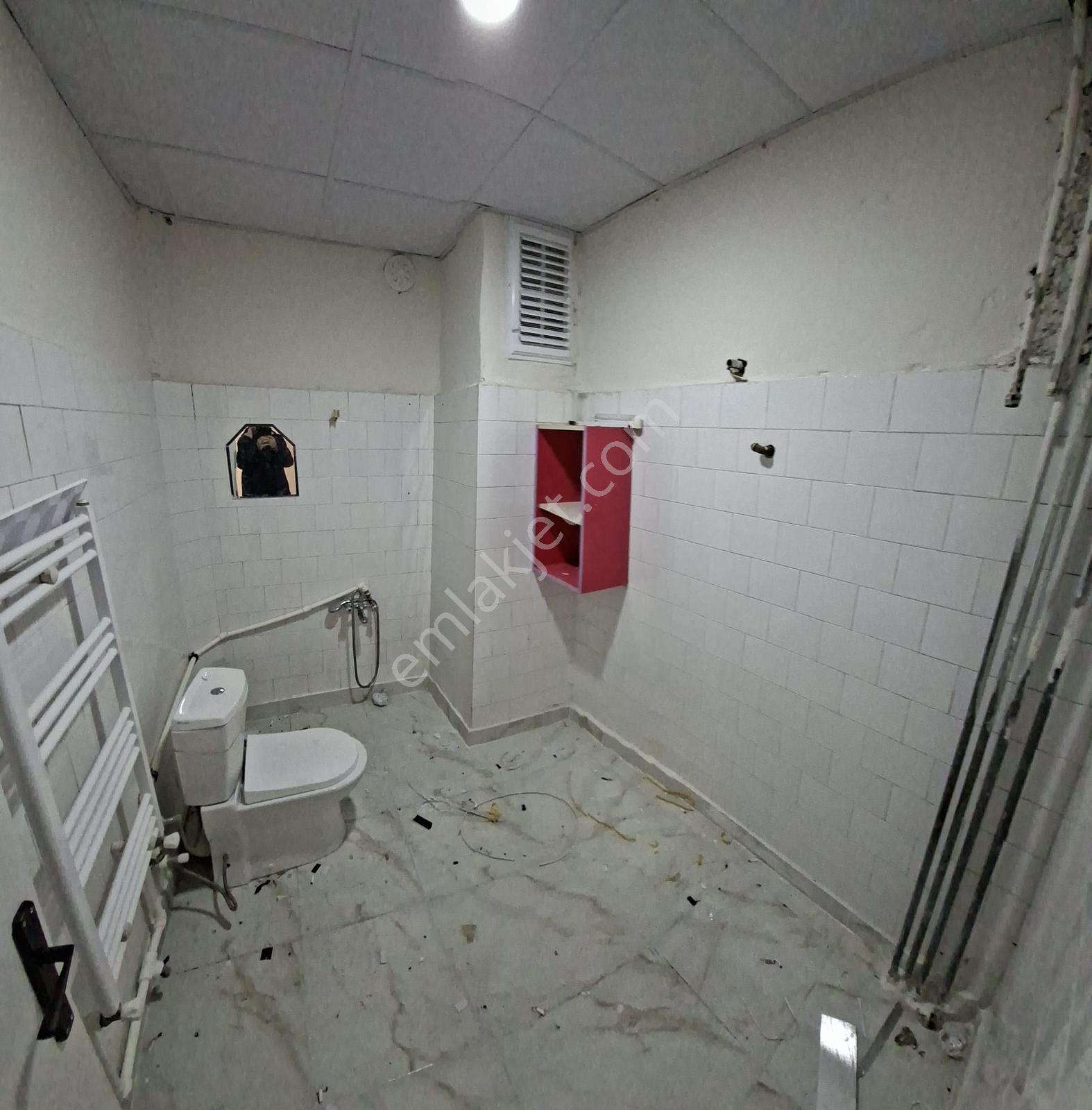 Parsana Stad Yanında Arakat İçi Yenilenmiş Kiralık 3+1 Daire - Görsel 18